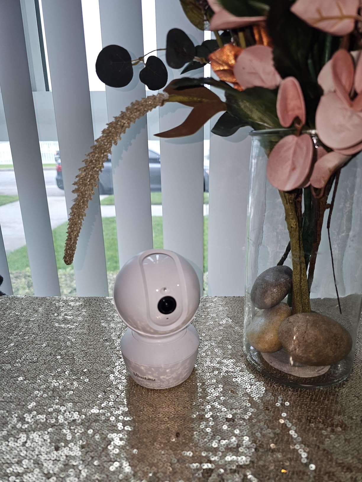 VIMTAG 4MP 5G Security Camera Indoor, Pet Camera with Speaker for Dog/Cat, Free AI Detection Indoor Camera with Phone App, Motion Tracking, Night Vision, 2-Way Audio, Support 128GB Card(Not Included) customer photo 1