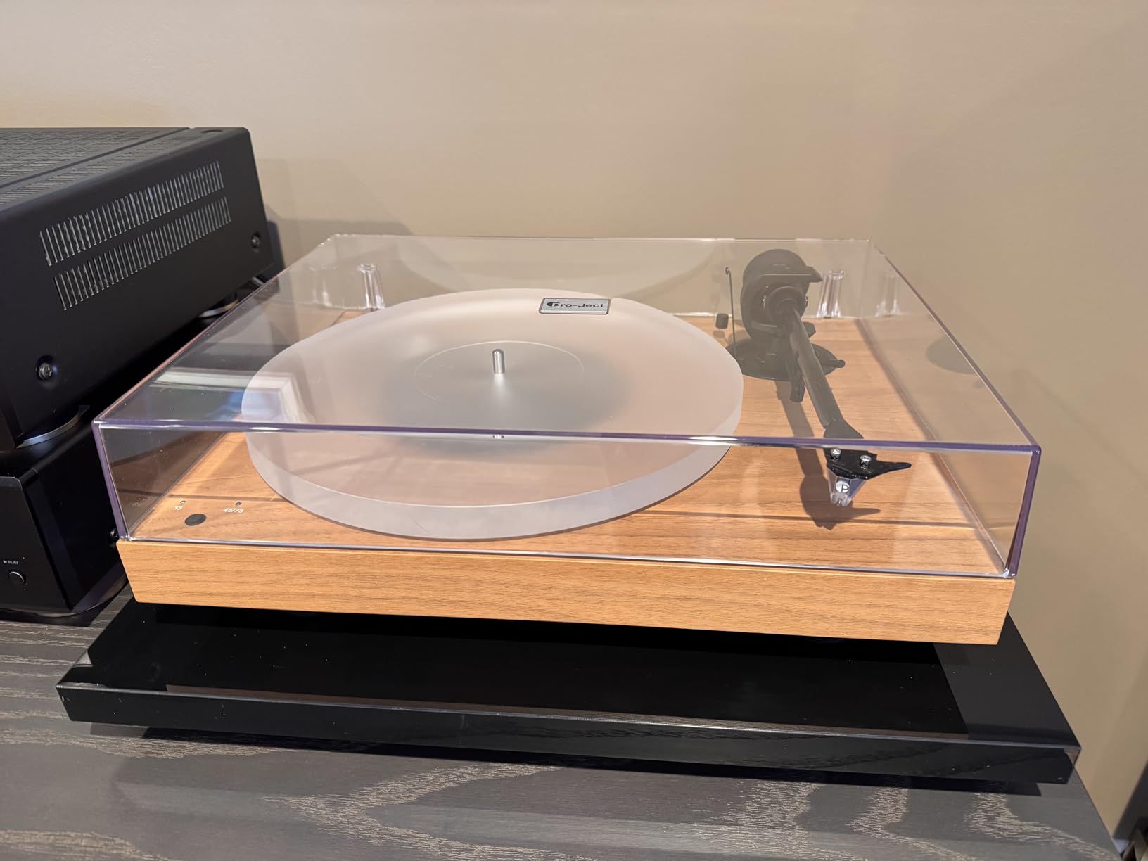 Pro-Ject X1 B Turntable with Pick it Pro Cartridge (Walnut) customer photo 1