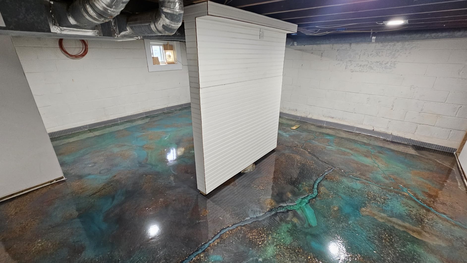 McKinnon Garage Floor & Concrete Epoxy Kit 1 Gallon, 100% Solids | Zero-VOC, high-gloss coating for commercial & residential floors. 100% solids, durable, chemical resistant customer photo 1