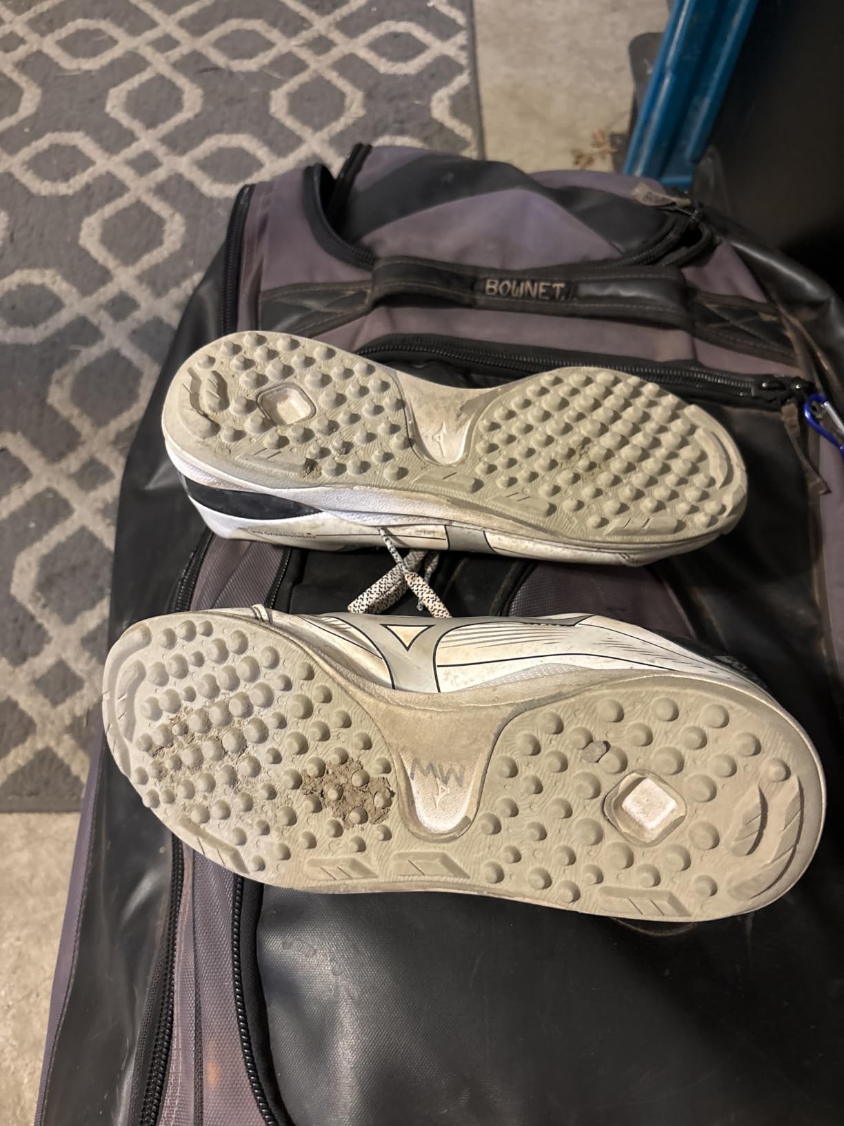 Mizuno Unisex Adult Cushionrevo Diamond customer photo 2