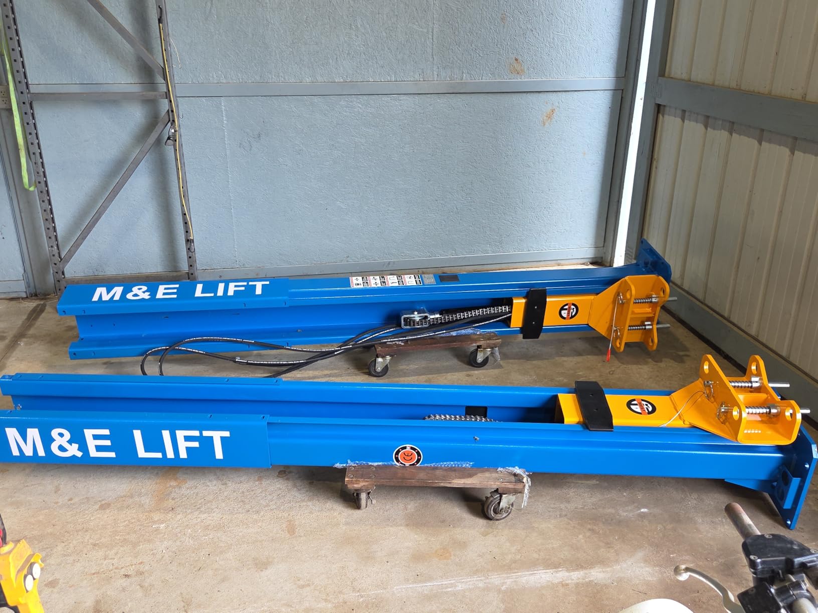 ME-LM110S Two Post Lift/2 Post Lift Auto Lift 220V Car Lift with 11000Lbs Lifting Capacity customer photo 1