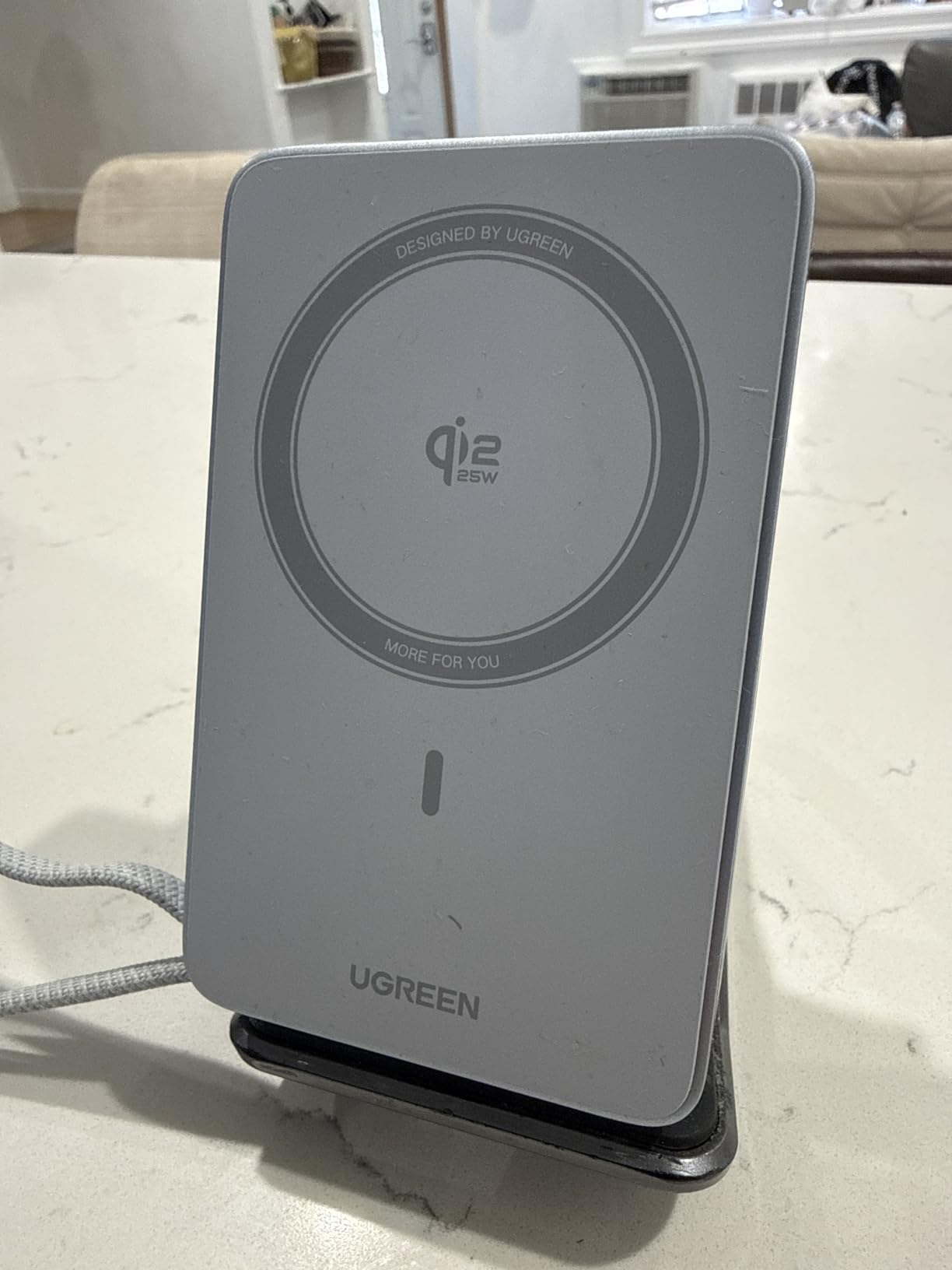 Ugreen MagFlow 10000mAh Qi2 25W Wireless Power Bank with Built-in Cable, 30W PD Wired, MagSafe Compatible customer photo 1