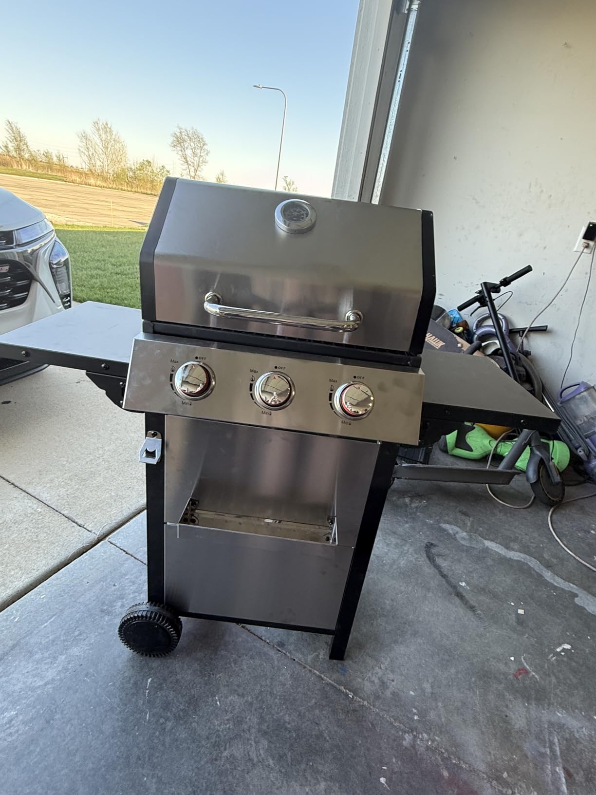3 Burner Propane Gas Grill, Stainless Steel Cabinet with Side Table & Full-Size Grease Tray, BBQ Grills with Thermometer for Outdoor Cooking, Patio, BBQ customer photo 1