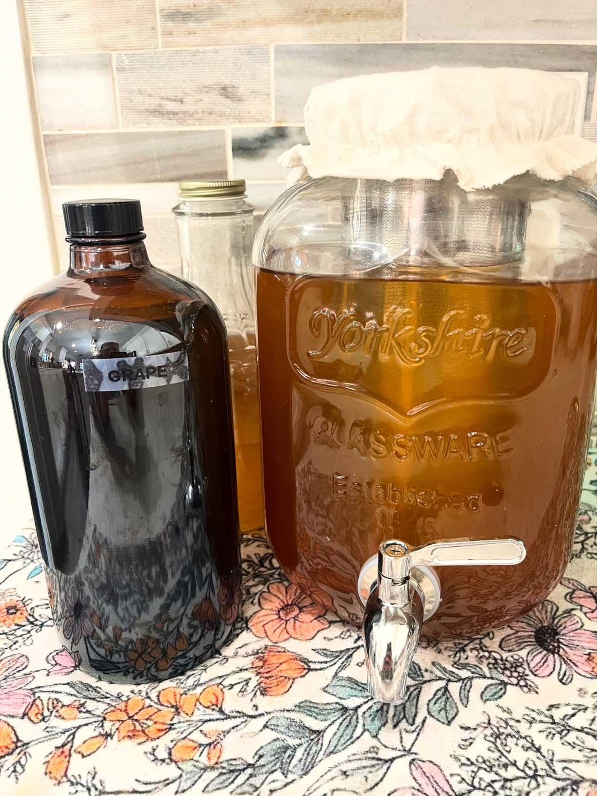 1 Gallon Kombucha Starter Kit, Glass Kombucha Jar with Spigot and Stainless Steel Mesh Filter Fermentation Kit for Home Brewed Kombucha Bottles, Includes Test Strips, Measuring Cups, Cloth Top | 1 Gal kombucha kit for home fermented tea. Spigot, filter & tools simplify DIY brew, ideal gift for kombucha lovers customer photo 2