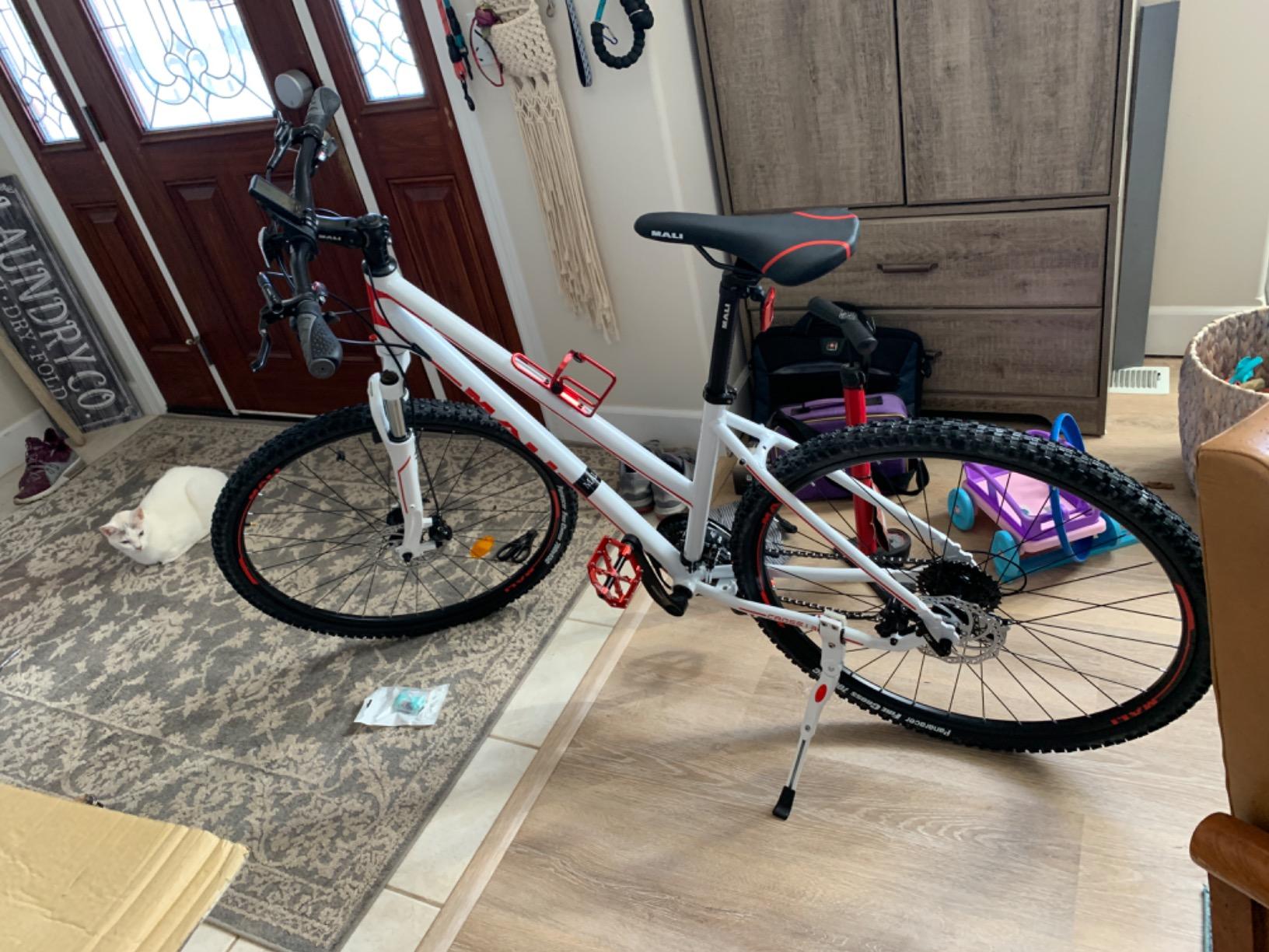 HILAND Bamcbase Womens Mountain Bike, 24 26 Inch 18 Speeds Hybrid Commuter Bicycle for Adults, Sport Hardtail Trail MTB customer photo 1