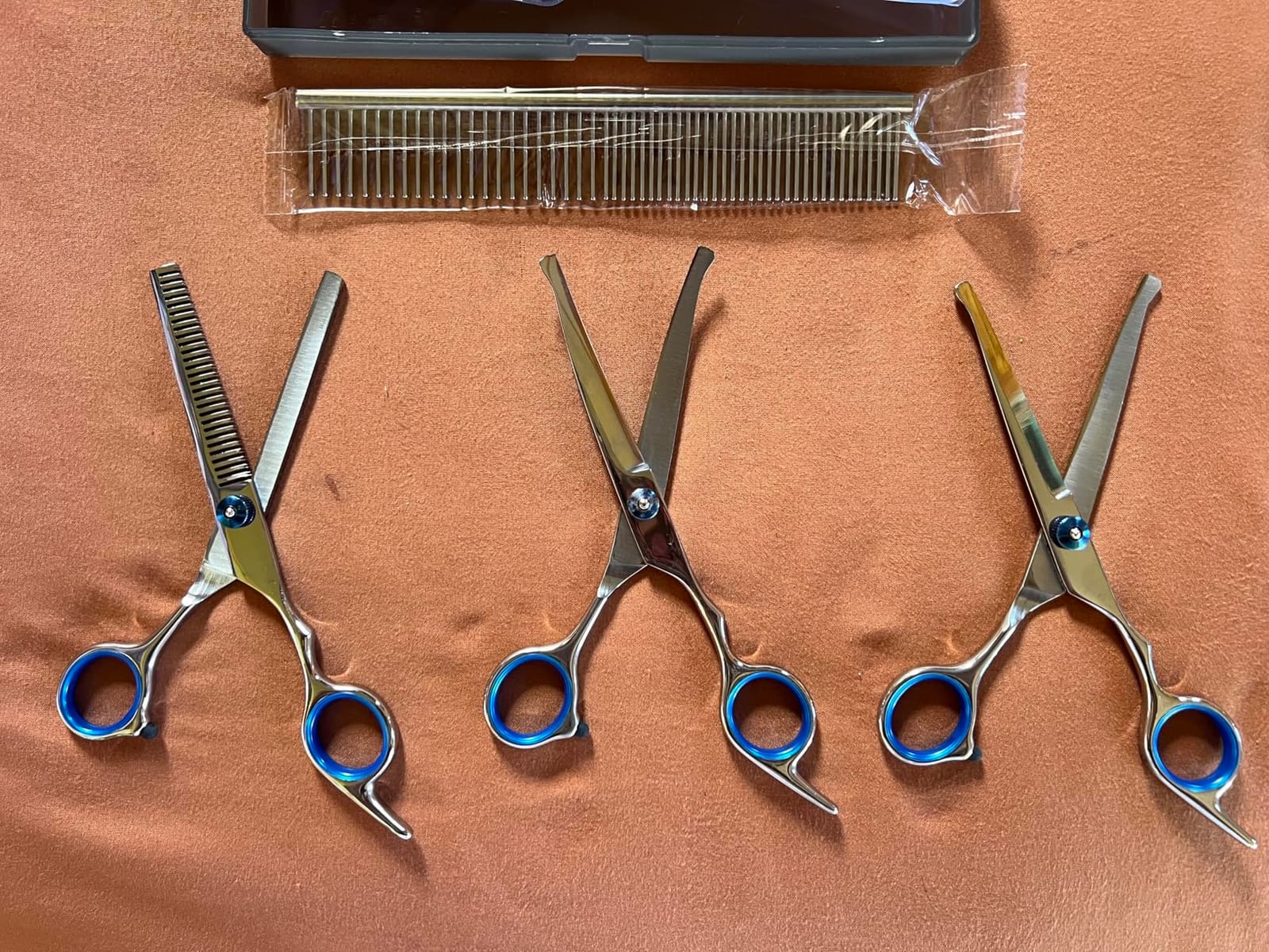 Professional 4 in 1 Dog & Cat Grooming Scissors Kit with Safety Round Tips, Sharp & Durable, Dog Shears for Grooming - Includes Straight, Curved, Thinning Scissors and Comb - Premium Pet Supplies customer photo 1