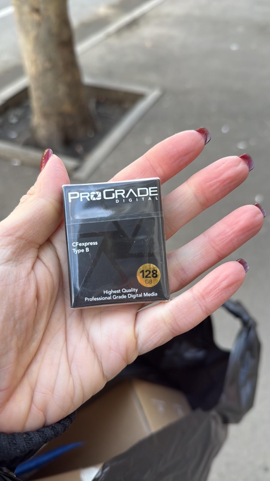 ProGrade Digital 240GB CFexpress 4.0 Type B Memory Card (Gold) | Read Speed Up To 3100MB/s and Write Speed Up To 1600MB/s for Raw Photo Bursts and High-Resolution Video Capture customer photo 1