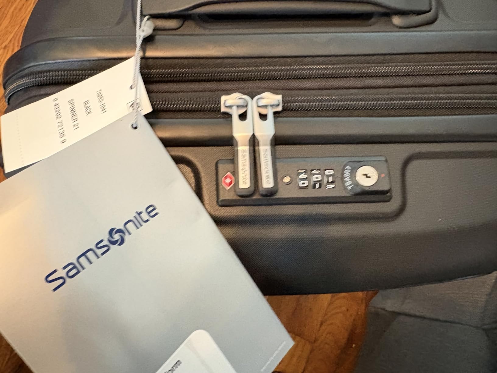 Samsonite Freeform Large Checked Luggage with Dual 360° Spinner Wheels - TSA Lock, Airline-Approved - Lightweight Durable Polypropylene Expandable Hardshell - Sky Blue customer photo 2