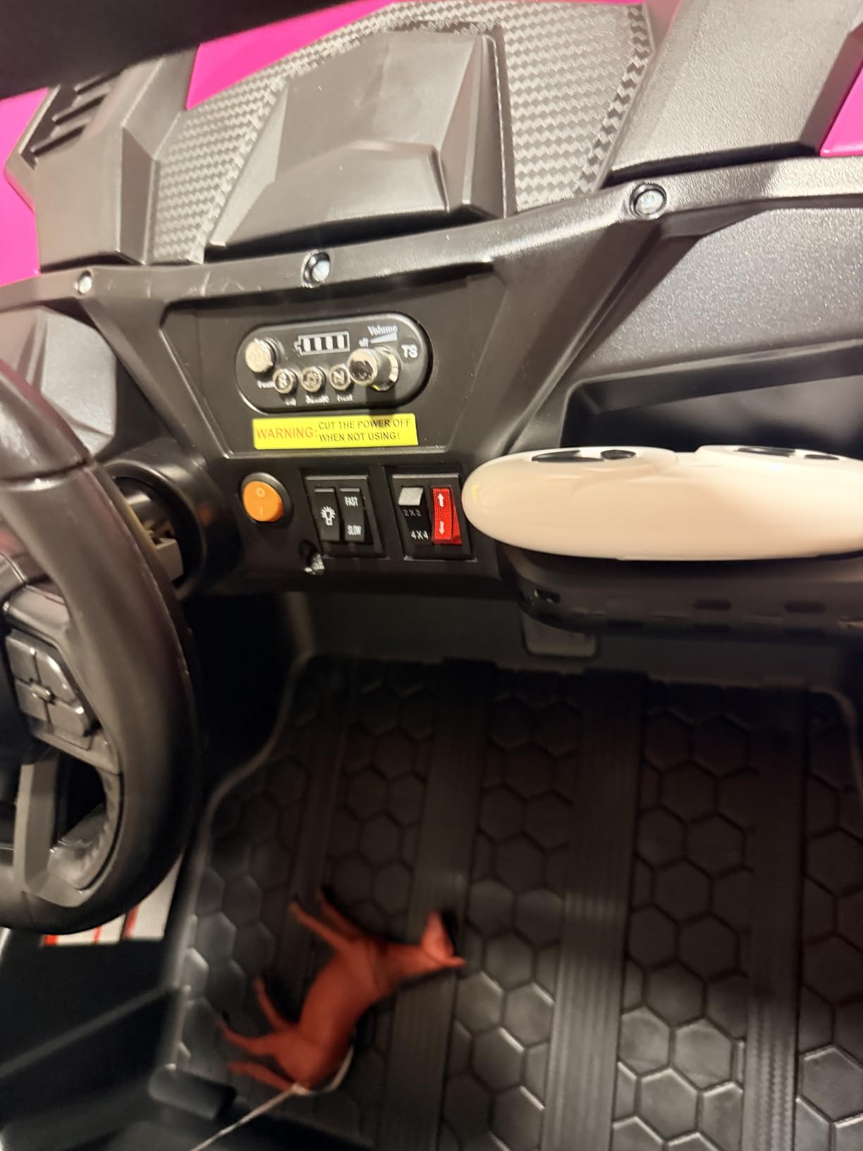 24V 2 Seater Ride on Car for Kids, MOEYURO 800W Powered UTV Toy, 5MPH Large Side by Side Electric Car w/Remote, Bluetooth, LED Light, 3 Speeds, Music, Spring Suspension, Storage, Gift for Kids, Pink customer photo 2