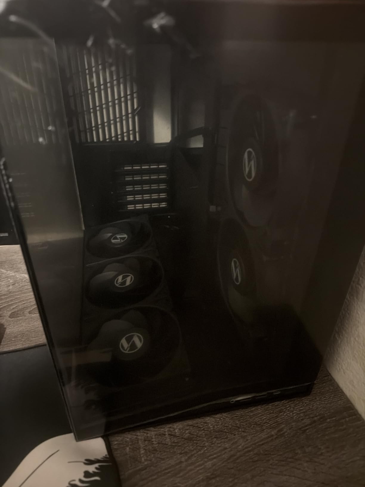Lian Li O11D MINI V2 Flow-ATX Mid-Tower PC Case-Black-O11DMIV2FX customer photo 1