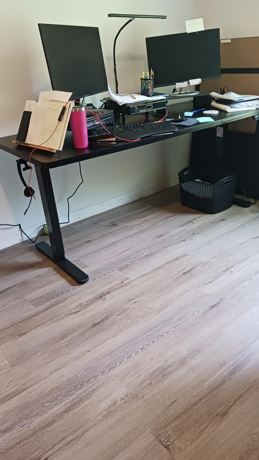 HUANUO 71 x 30 Inch Large Electric Standing Desk, Brushless Motor, Vintage | 30 Inch Deep Desktop, 220 lb Capacity, 4 Memory Presets, Cable Tray, Dual Hooks, Height 27.9-46.5 Inch customer photo 2