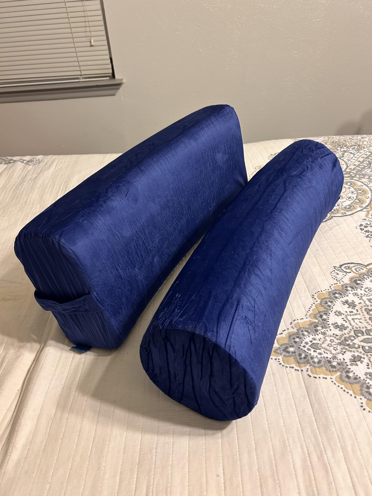 2-Pack Yoga Bolster Pillow Set: Rectangular & Cylinder Pillows for Meditation and Support, Washable Velvet Cover, Triple-Layer Sponge with Carry Handle, Blue customer photo 2
