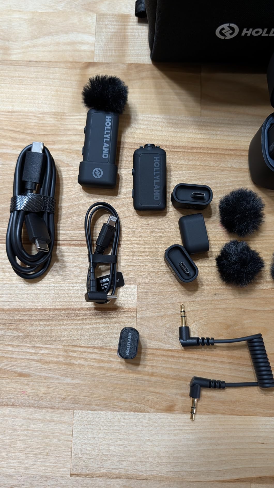 Lark MAX 2 Combo-4 Person Version, Wireless Lavalier Microphone, Tailored for Multi-Person Shooting Scenarios, Microphone for Camera/iPhone/Android (4TX + 2RX+ Charging Case) customer photo 2