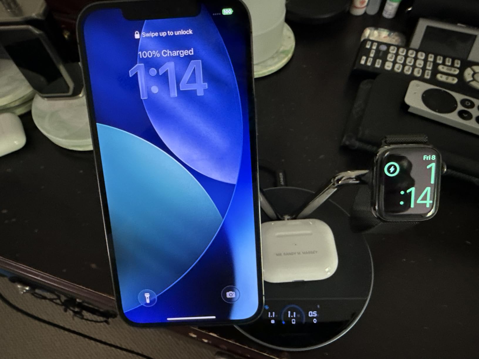 Anker Prime 3-in-1 Qi2.2 MagSafe Compatible 25W Wireless Charging Station | Smart Display, TEC Active Cooling, Apple Watch Charger, for iPhone 17, Apple Watch, AirPods Pro, and More (Adapter Included) customer photo 1