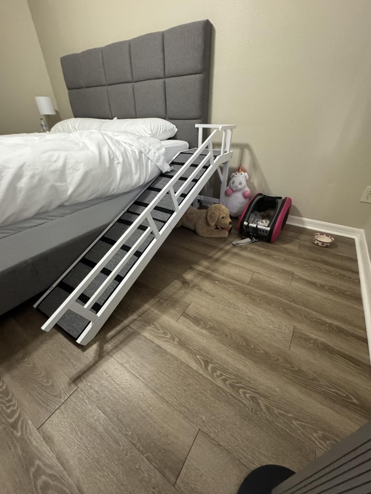 Dog Ramp for Bed or Couch, Wooden Pet Ramp with 20 Degree Gentle Slope, Removable Side Rails, Non-Slip Surface, Top Platform & Wheels, Safe Bed Ramp for Small, Large & Senior Dogs, 74