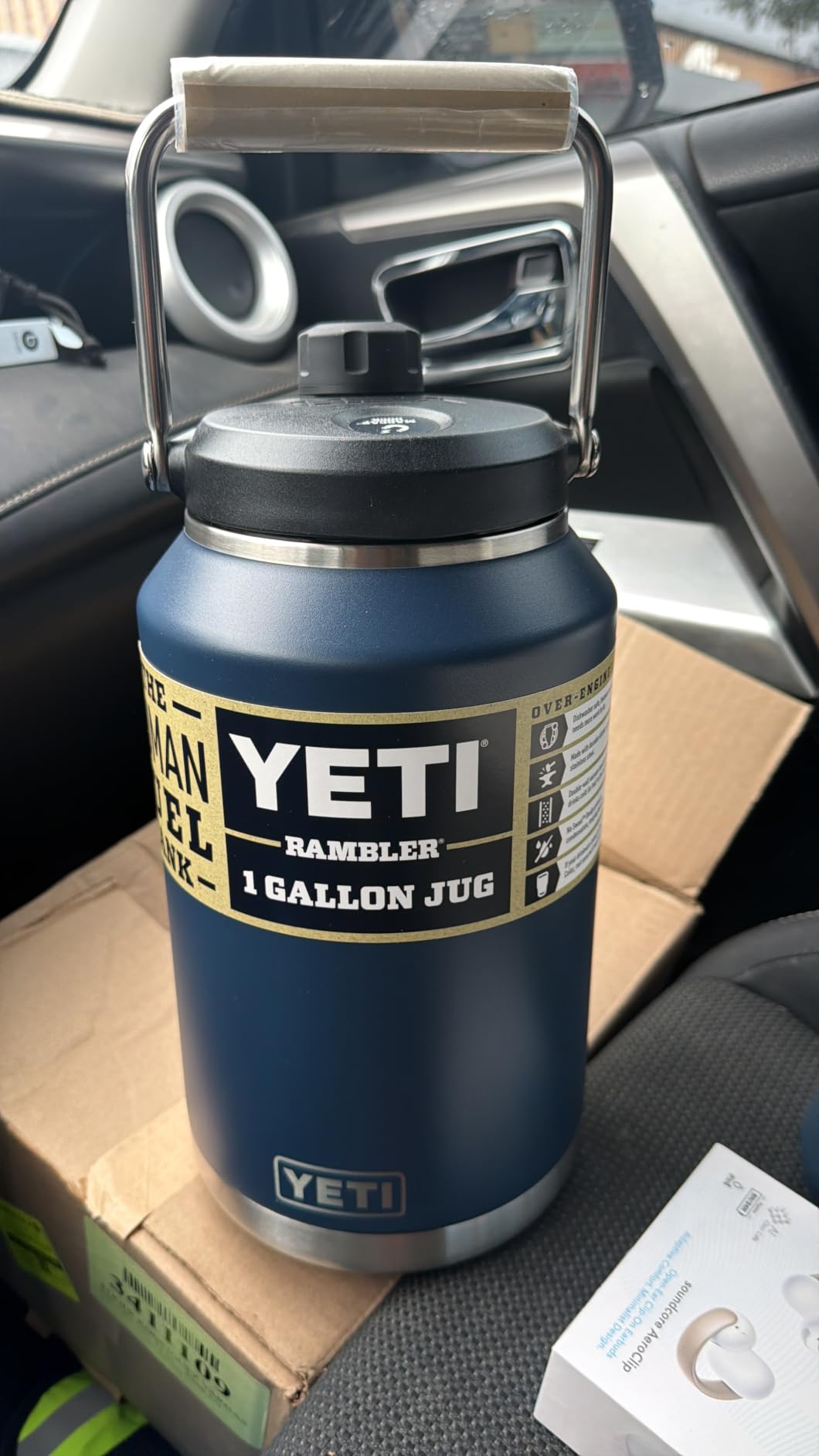 YETI Rambler Gallon Jug 2.0, Vacuum Insulated, Leakproof, Stainless Steel with MagCap, Rescue Red customer photo 1