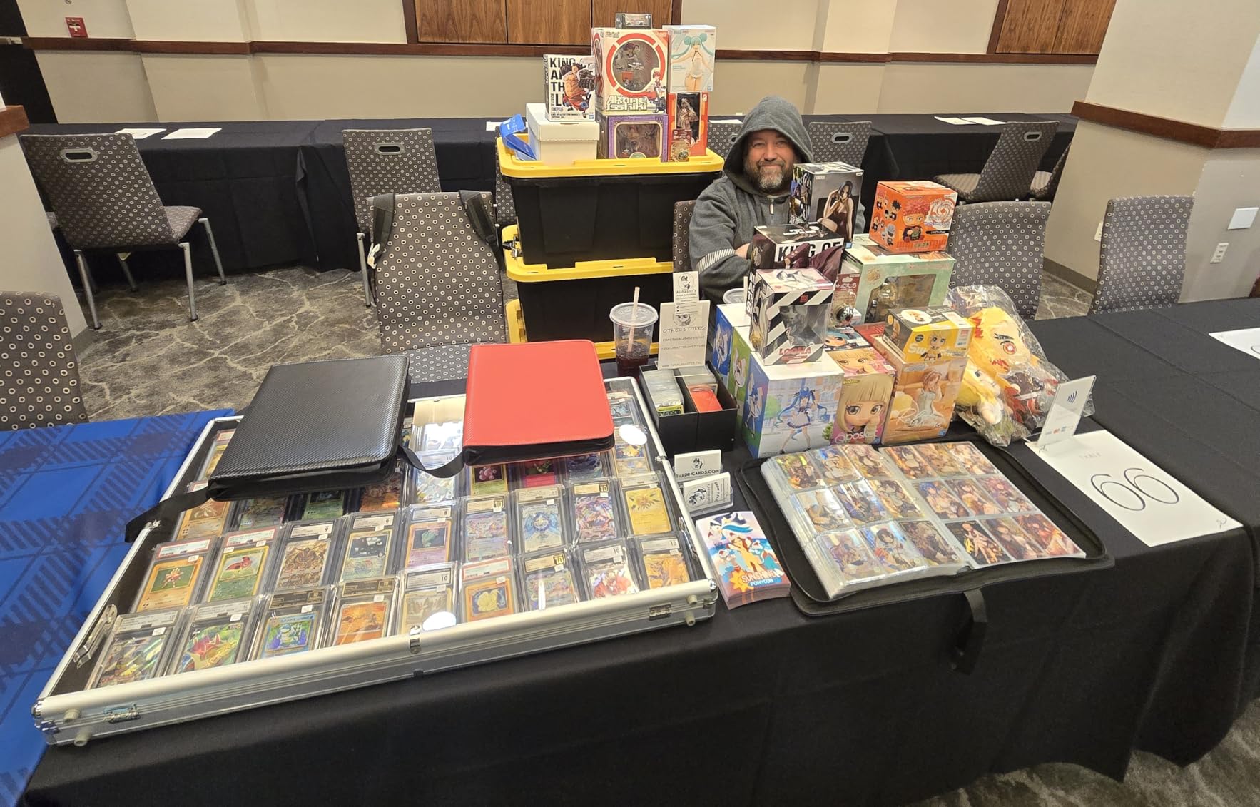 Sports Card Display Case Trade Show Table Top Case for Trading Pokemon Card | Aluminum Tabletop Case Holds Upto 52 Slabs for Pokemon TCG and Jewelry with Anti Theft Lock Velvet Lining Portable 34x22