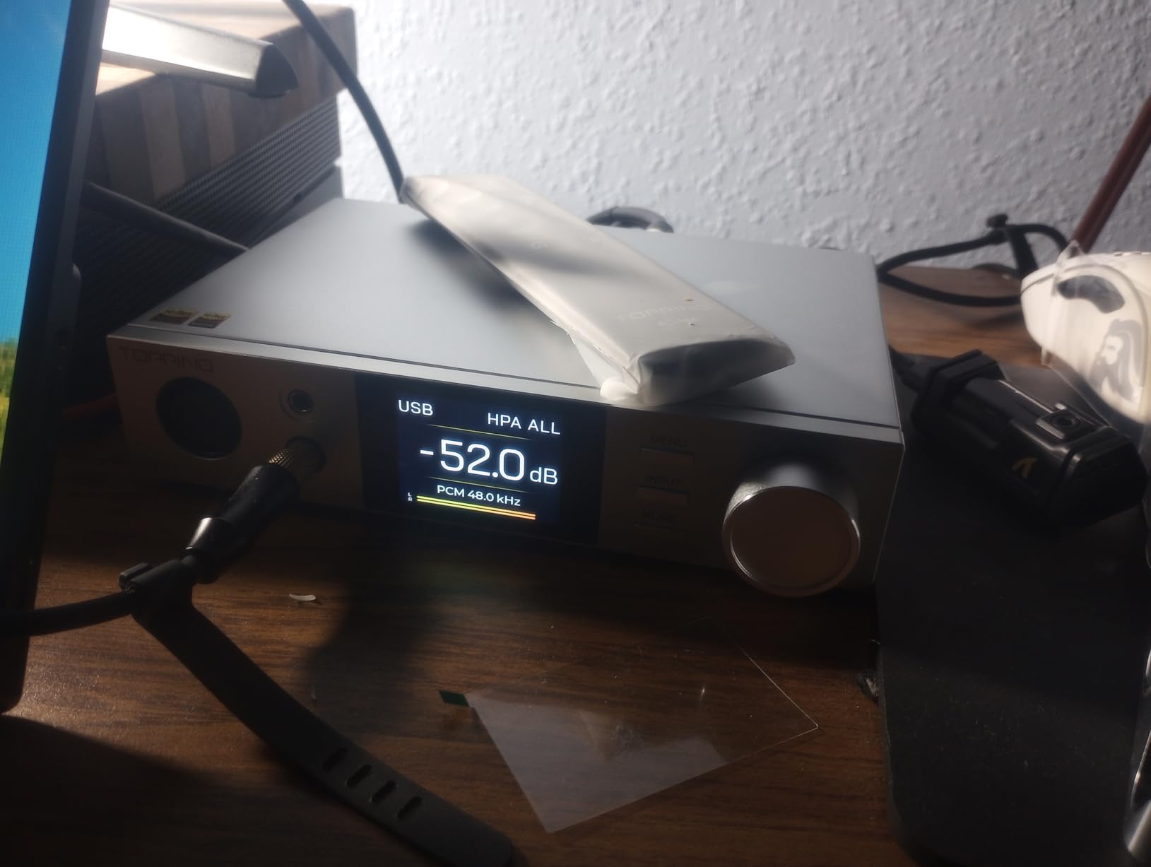 TOPPING DX5 II Hi-Res DAC & Headphone Amp Combo - Dual ES9039Q2M, X-Hybrid Amp, 10-Band PEQ, LDAC Bluetooth 5.1, 4.4mm Balanced & 6.35mm Headphone Output, Preamp Mode, 12V Trigger (Black) customer photo 2