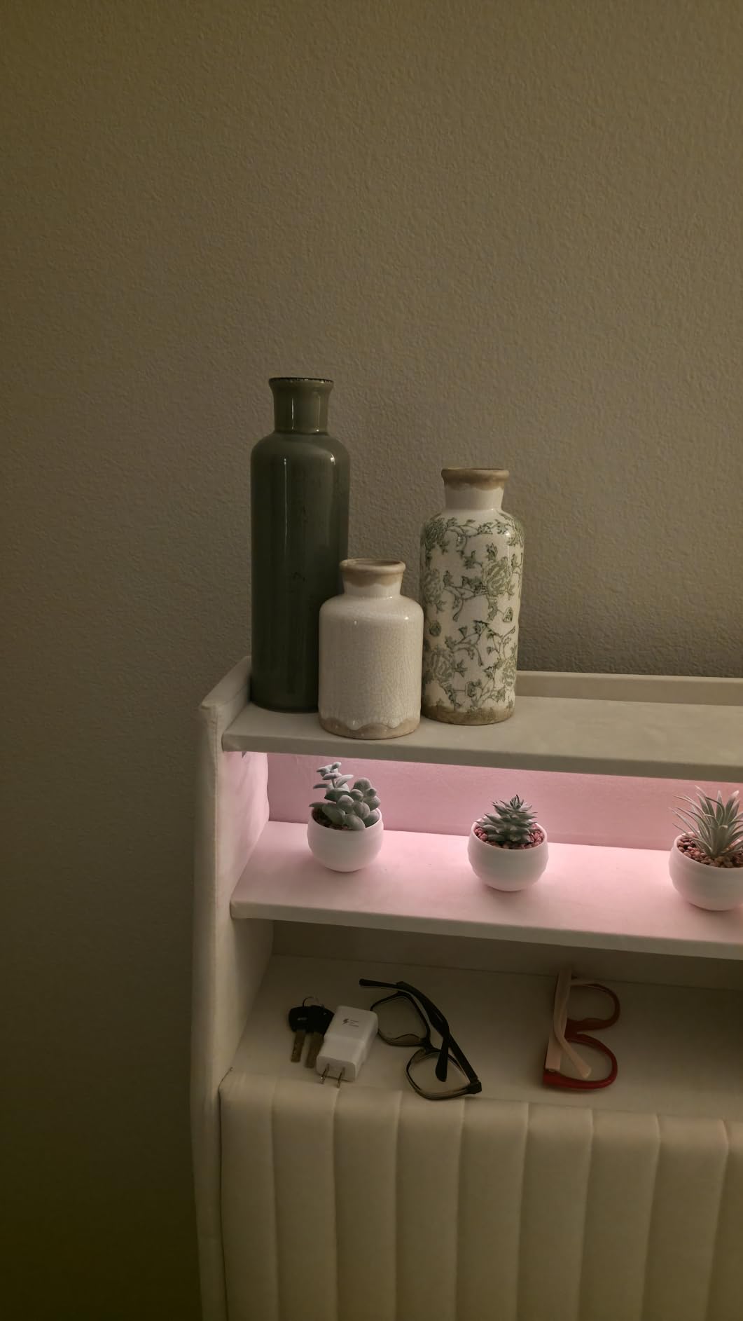 Vintage Vase Set of 3, Ceramic Vintage Flower Vases, Chinoiserie Decorative Home Decor Retro Floral Vase Rustic Farmhouse Decor for Table Bookshelf Mantel Kitchen Living Room Office - Green and Beige customer photo 1