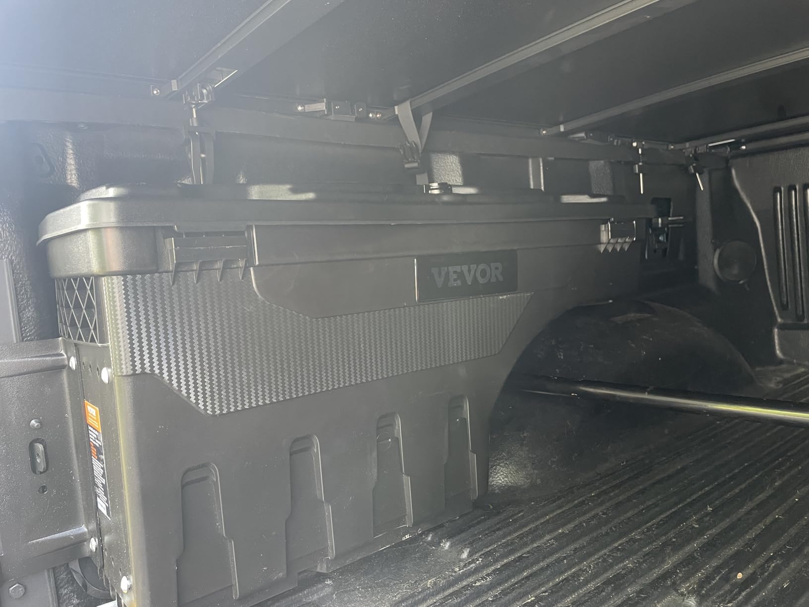VEVOR Truck Bed Storage Box, Compatible with Chevrolet Silverado 1500 GMC Sierra 1500 2019-2020 R, Waterproof ABS Wheel Well Tool Box with Lockable Lid, 6.6 Gal/25 L Toolbox, Passenger Side, Black customer photo 1