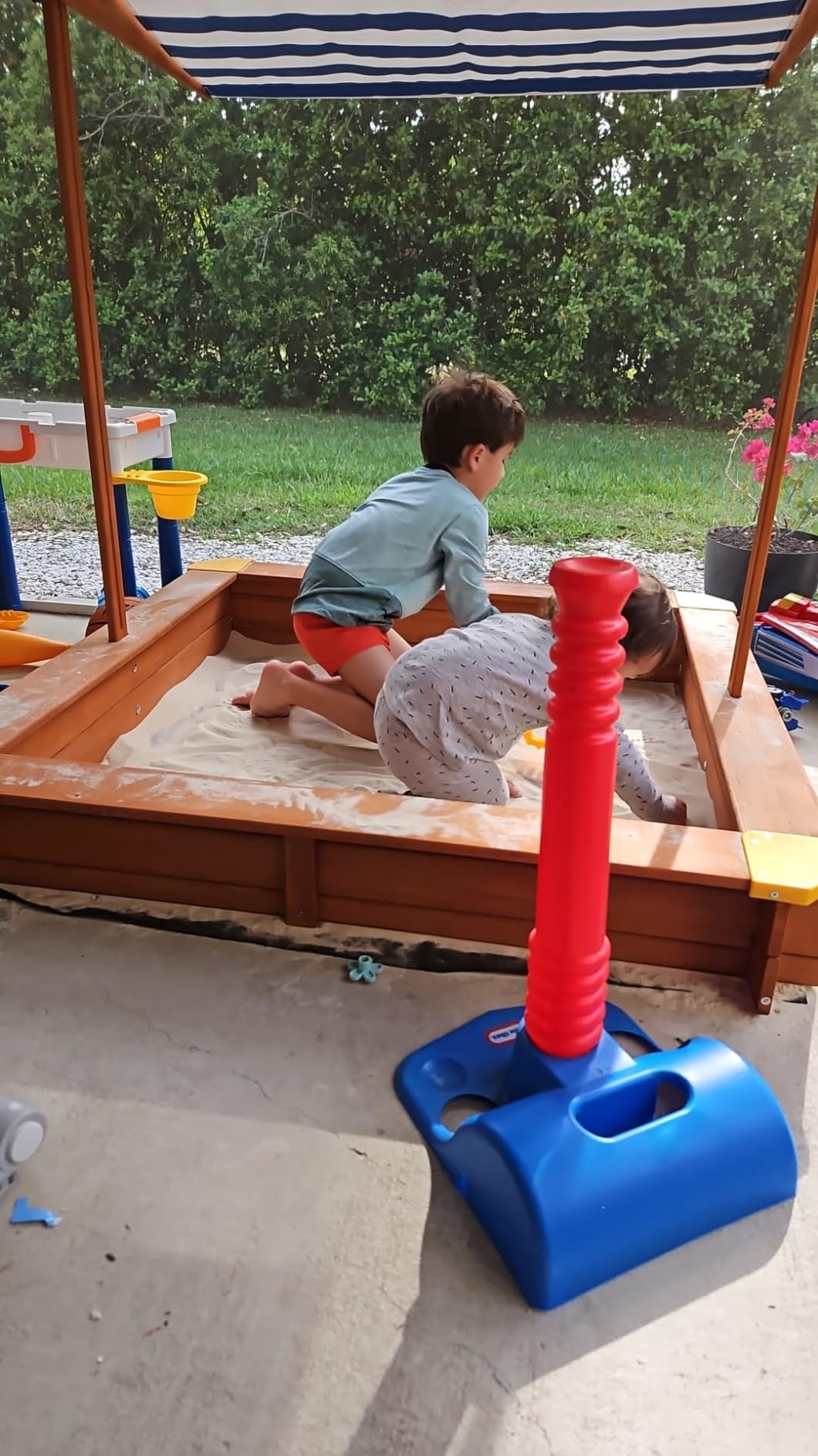 64''x56''x9'' Wooden Octagon Sandbox with Cover, Large Sandpit for Kids Outdoor Patio Backyard Play, Easy & Quick Assemble customer photo 2