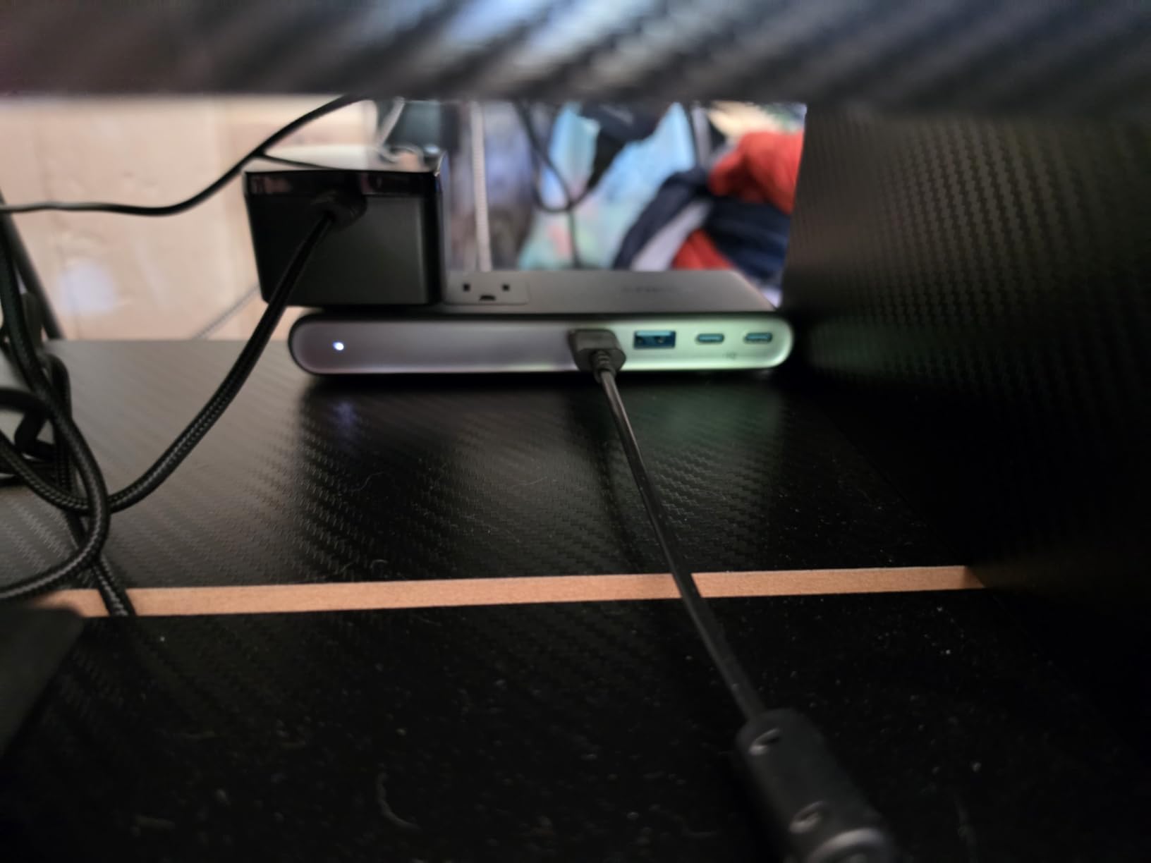 Anker Nano Power Strip, Desk Clamp, 70W Max, 1500J Surge Protector, 2 USB C | 6AC, Extension Cord, Outlet Extender Desk Organizer Gaming Accessories Home Office Essentials, Fit 0.6~1.8'' Tabletop Edge customer photo 1