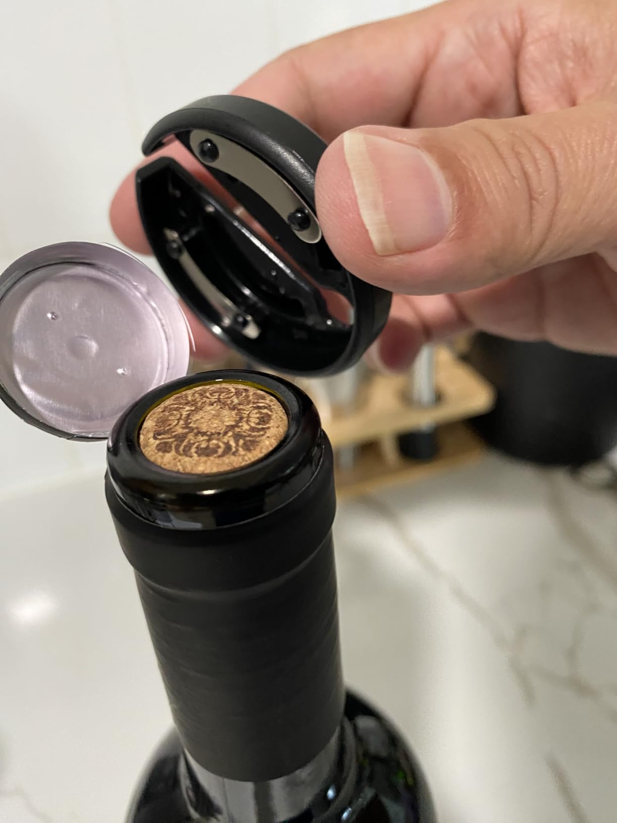 Newise Rechargeable Electric Wine Gift Set: Wine Opener, Aerator, Vacuum Stoppers & Foil Cutter - Wine Lovers Gifts for Women Men - Christmas & White Elephant Gifts customer photo 2