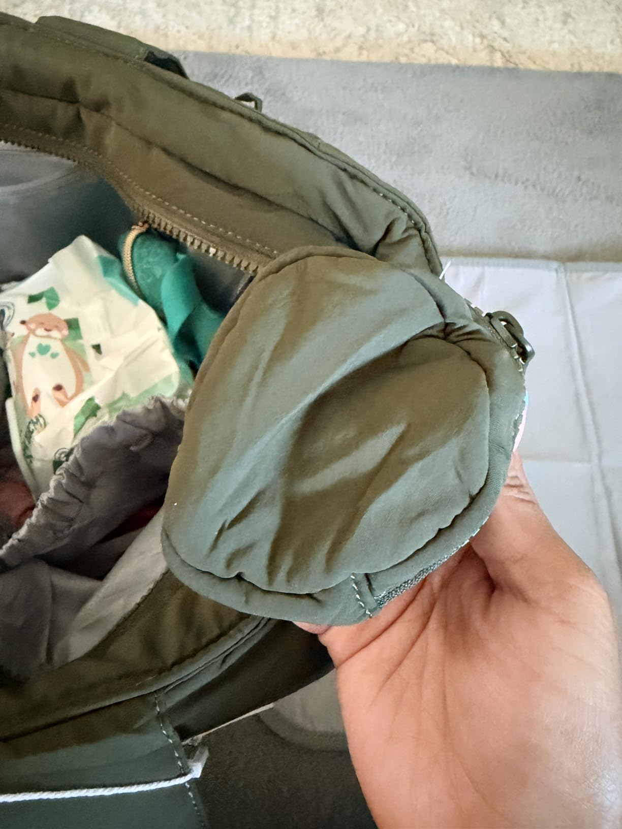 BabbleRoo Flo Tote Diaper Bag, 14-Pocket Cloud-Soft Puffer Newborn Bag for Parents, 14-Inch Laptop Sleeve, 3 Insulated Bottle Slots, Wet Pouch, Luggage Strap, Changing mat, Hidden Pocket, Charcoal customer photo 1