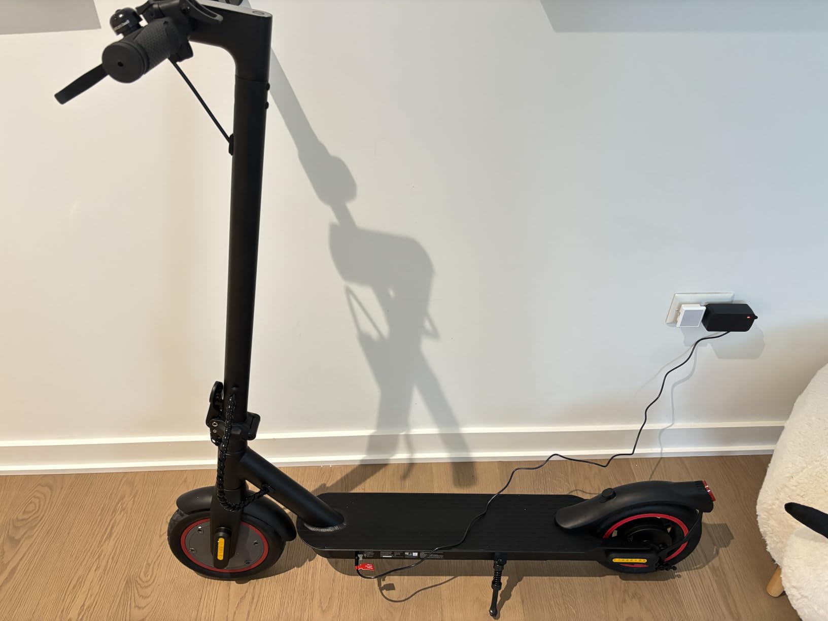 Electric Scooters - Electric Scooter Adults, 1200W/1000W/500W Motor, 10''/8.5'' Tires, 28/25/23/21Miles, APP Control E Scooter for Teens customer photo 1