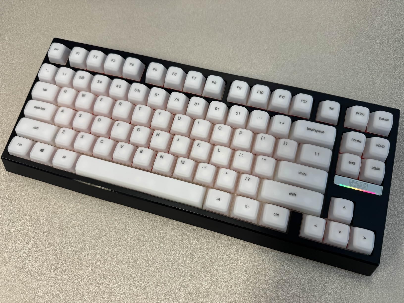 EPOMAKER G84 HE Wireless Hall Effect Keyboard, 8K Polling & 8000mAh | SOCD & DKS, Gaming Keyboard with Fast Trigger & Adjustable Actuation, RGB Backlit, PBT Keycap, Hot-Swap, for Win/Mac (Black) customer photo 2