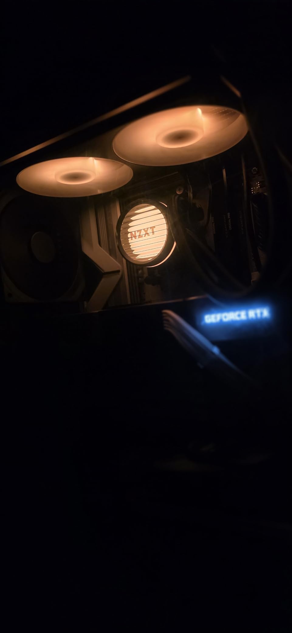 NZXT Kraken Core 240 RGB - AIO CPU Liquid Cooler - 240 mm Radiator - 240 mm Single-Frame Fan - Compatible with Intel LGA 1851/1700/1200/115X and AMD AM5/AM4 - Black customer photo 1