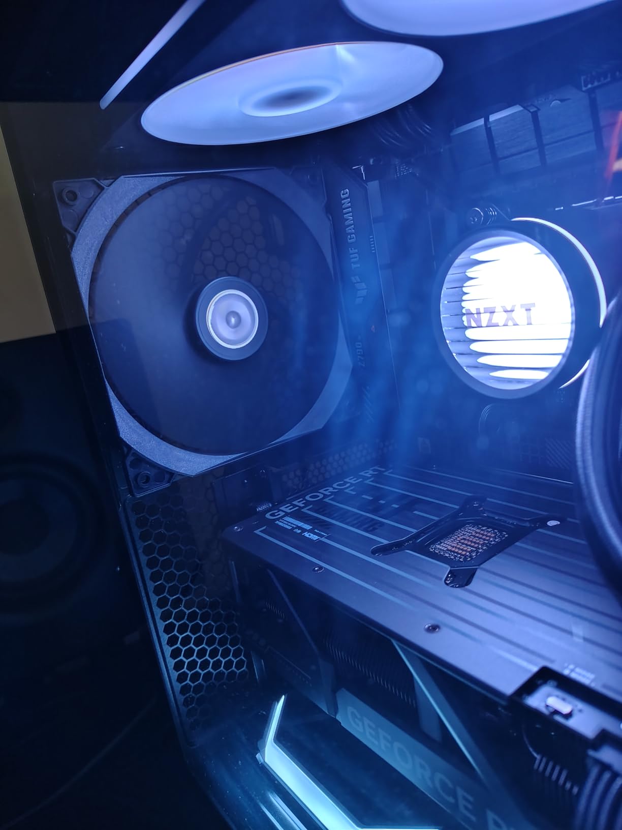 NZXT Kraken Core 240 RGB - AIO CPU Liquid Cooler - 240 mm Radiator - 240 mm Single-Frame Fan - Compatible with Intel LGA 1851/1700/1200/115X and AMD AM5/AM4 - Black customer photo 2