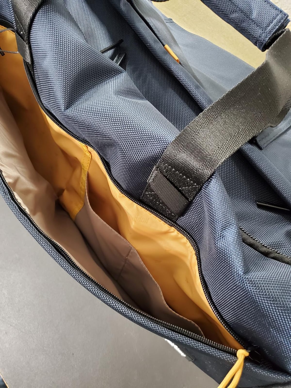 Halfday Convertible 2-in-1 Premium Garment Duffel 45L Weekender, Pacific customer photo 1
