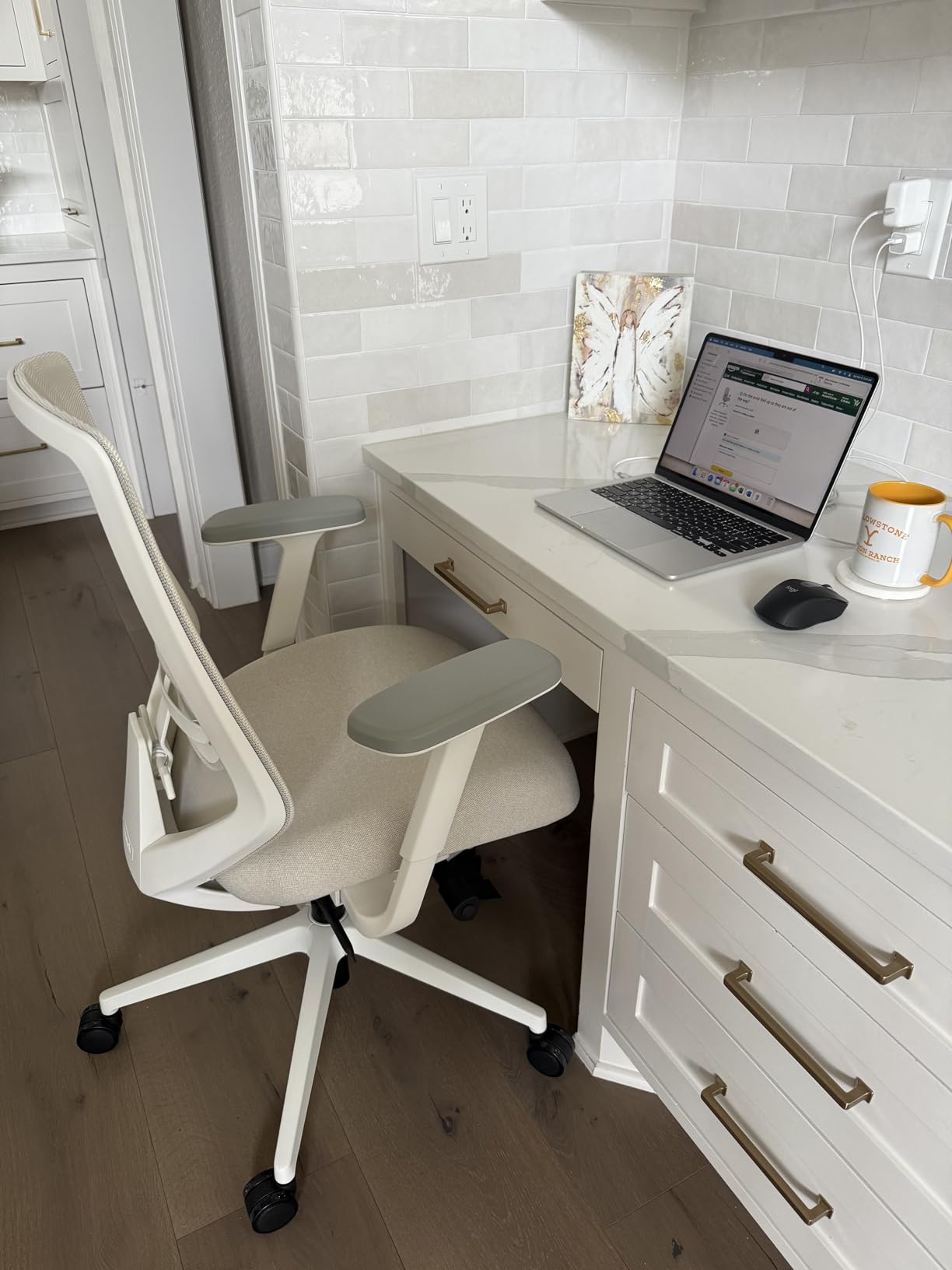 Branch Ergonomic Chair Pro, Mesh Office Chair with 14 Points of Adjustment | Height, Depth and Tilt Adjustable, 5D Armrests, Forward Tilt, Smooth Recline, and Lumbar Support, Mineral customer photo 1