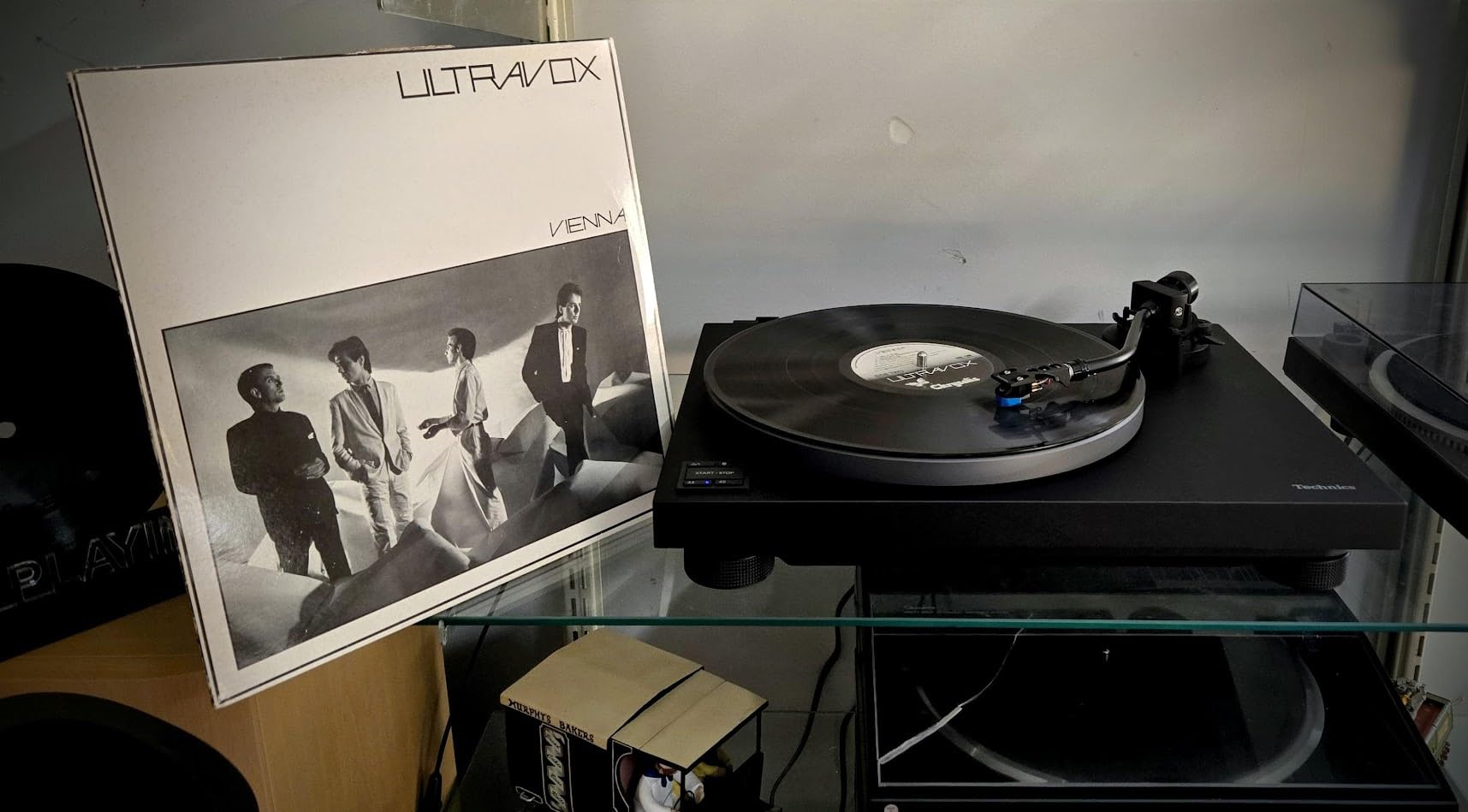 Technics Turntable, Premium Class HiFi Record Player with Coreless Direct Drive Motor and Bluetooth, Stable Playback, Audiophile-Grade Cartridge and Precision Tonearm, Dustcover Included - SL-40CBT-H customer photo 1