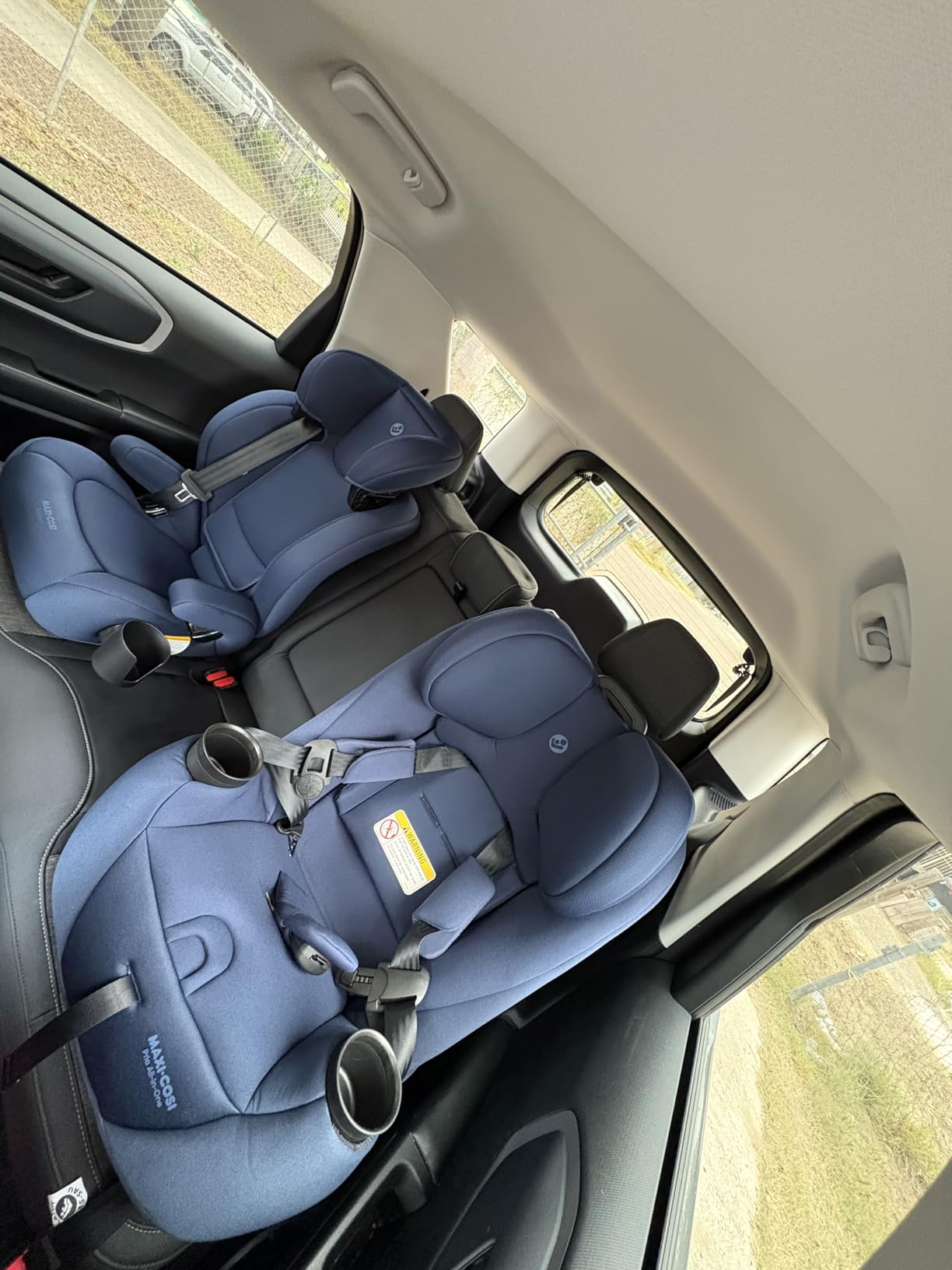 Maxi-Cosi RodiSport Kids Booster Car Seat, High-Back, Backless Booster, 10-Position Headrest, Easy Latch System, Fits 40-100 lbs, Sea Shadow customer photo 1
