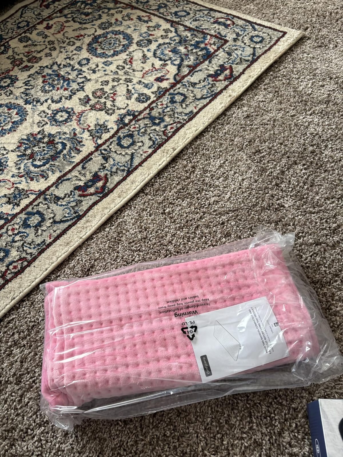Comfytemp Extra Large Heating Pad for Back Period, 33''x 17'' FSA Eligible | HSA Approved King Size Electric Heating Pad, Gifts for Women Men Mom Dad, XL Heated Wraps for Shoulder Neck Knee, Washable customer photo 2