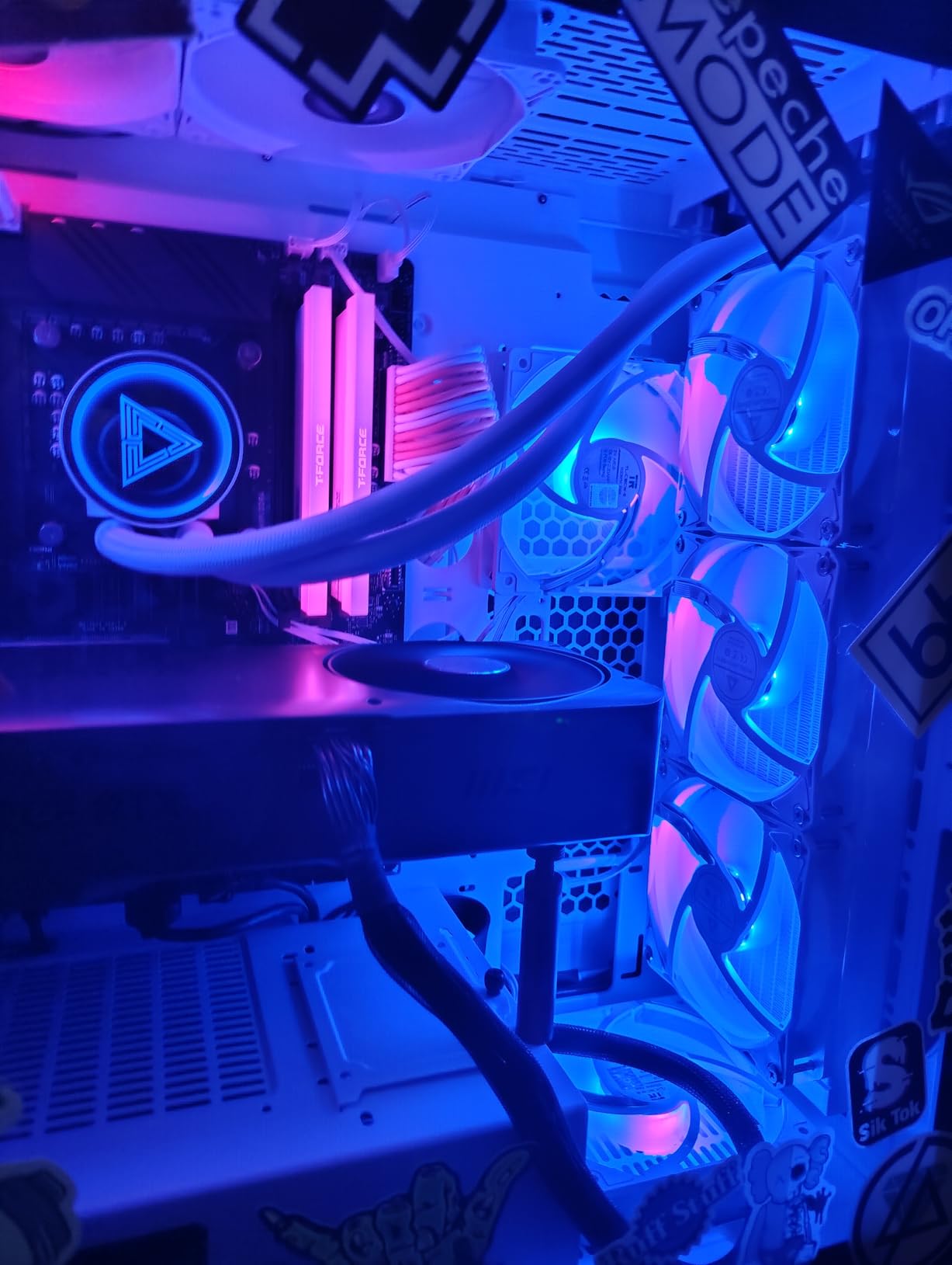 Montech LightFlow ARGB 240mm AIO CPU Liquid Cooler, Infinity Mirror, Black customer photo 2