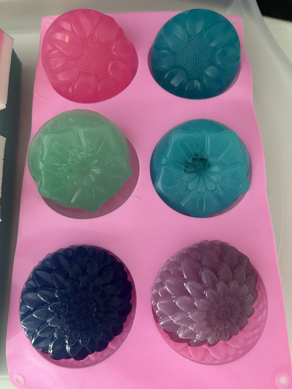 CraftZee SUPER DELUXE Soap Making Kit - All-in-One Soap Making Supplies with 6lbs Soap Base, 8 Dyes, 8 Essential Oils, Silicone Molds, Cutters, All Essential Tools & Instructions customer photo 1