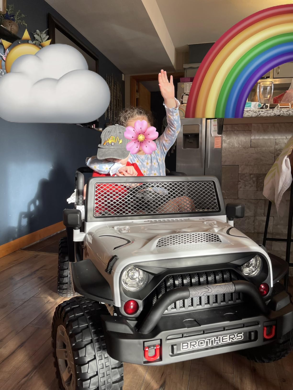 LIGIANT 2 Seater Ride On Car, 24V 4WD Kids Electric Car | Remote Control, 4-Wheel Suspension, Bluetooth Speaker, Multi Music Modes, 3 Speeds, LED Lights, Ideal Gift for Kids Ages 3+ customer photo 2
