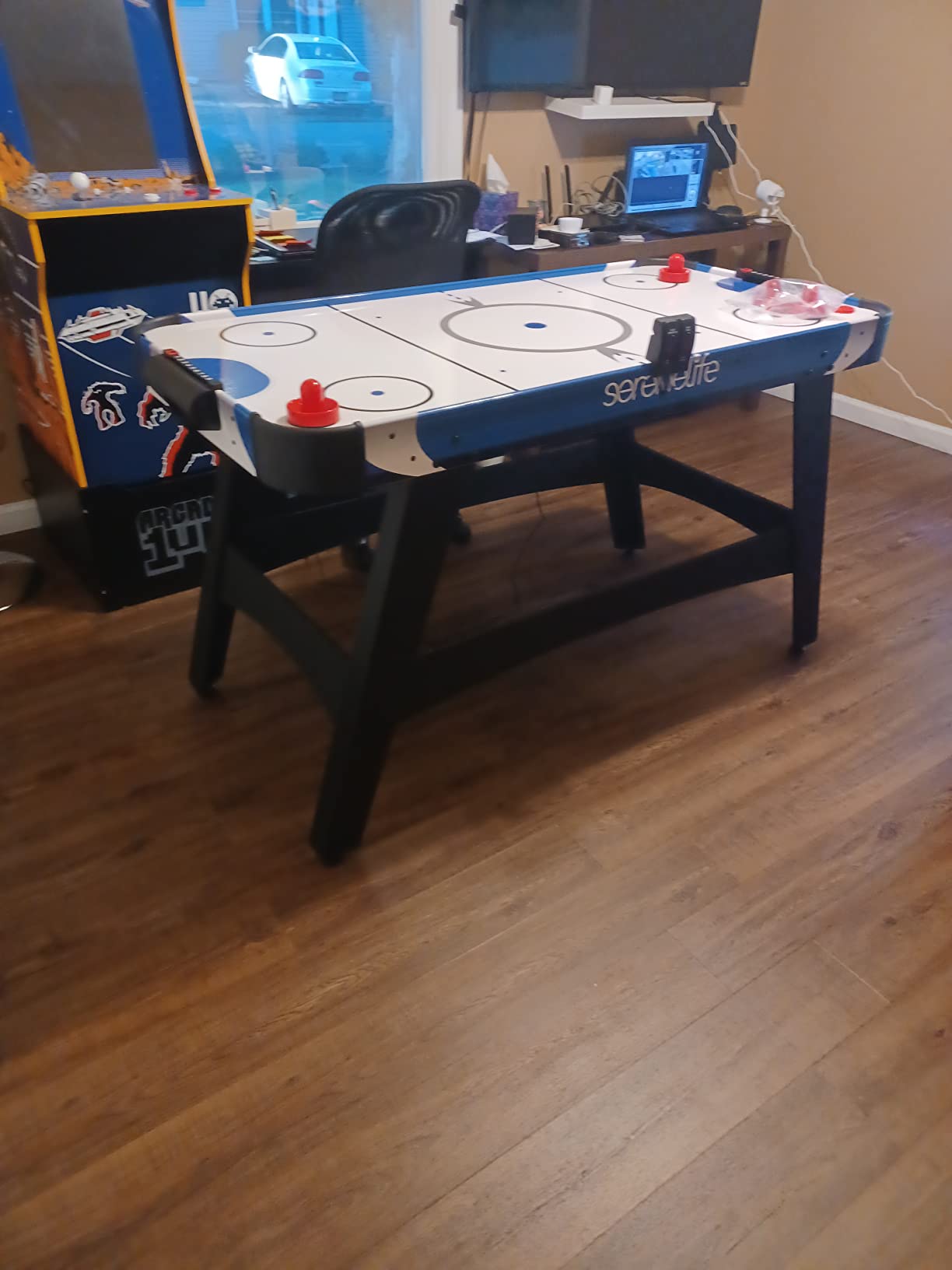 SereneLife 58in Powered Air Hockey Table Upgraded 700mA 12v 2X Powerful Motor, 4 Player 4 Pucks 2 Pushers, Full-Size Arcade Style, Inline Power Switch and Battery Free Digital LED Score Board customer photo 2