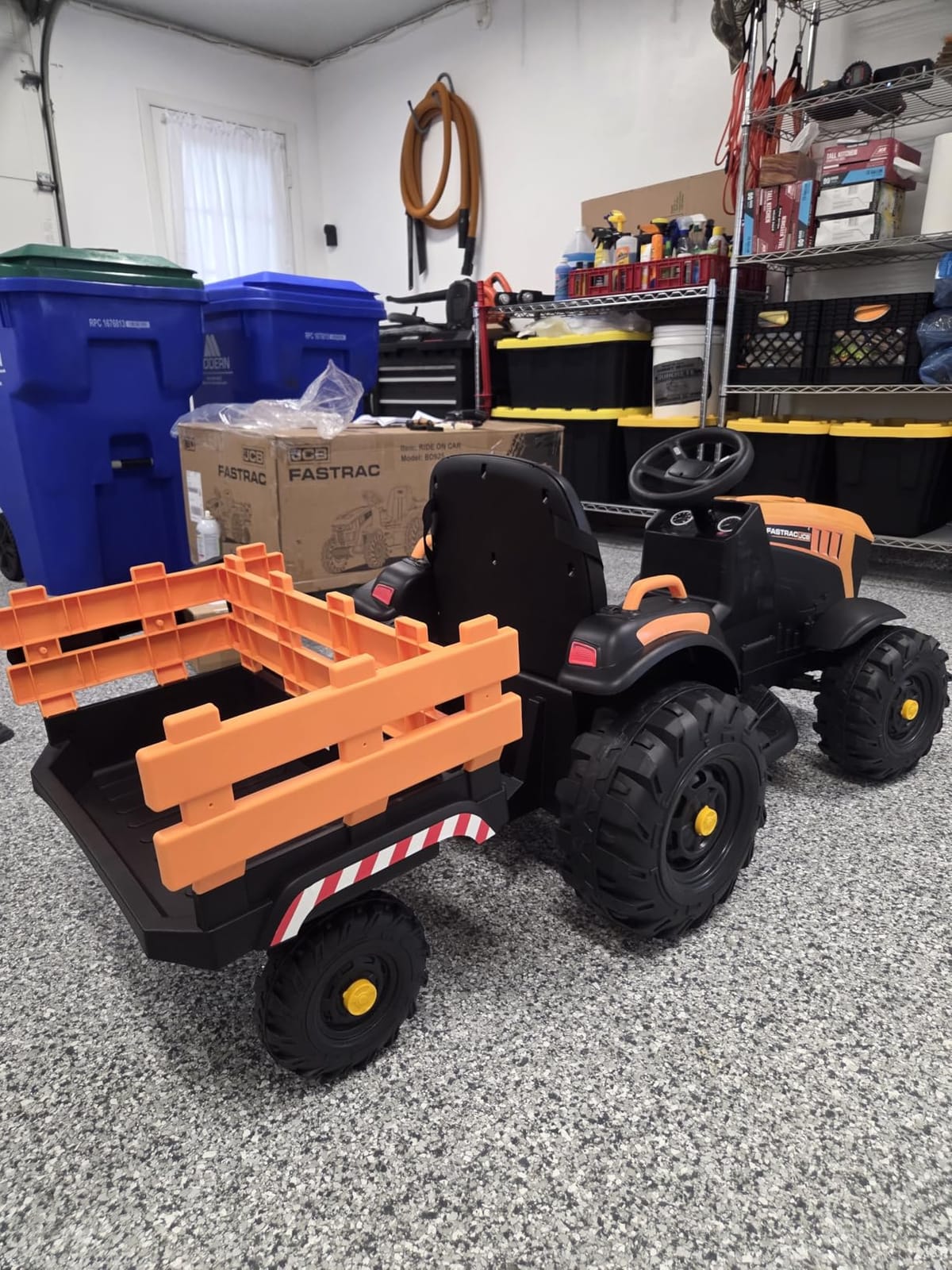 Licensed JCB 24V Ride on Toys, Electric Tractor for Big Kids 3-8 w/Trailer customer photo 2
