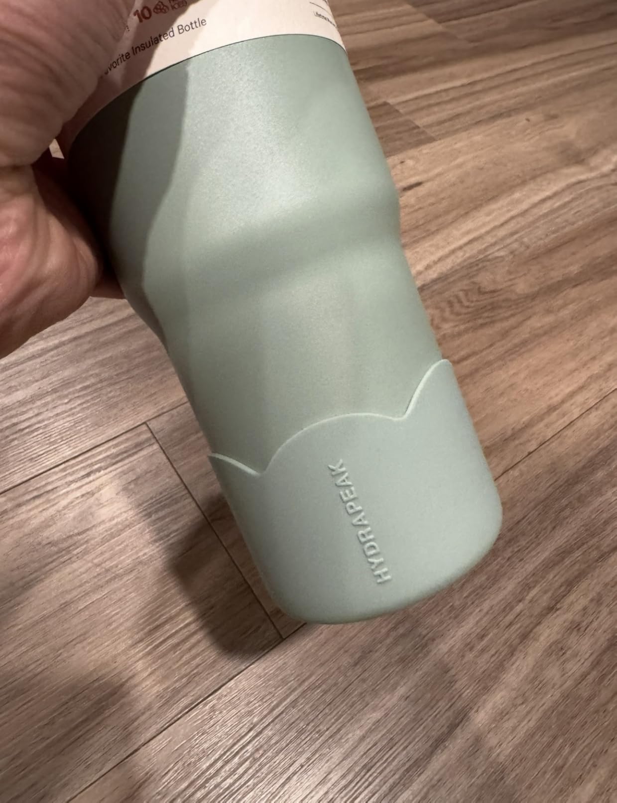 Hydrapeak Nomad 32 oz Tumbler with Handle and Straw Lid, Scallop Silicone Boot, Gold Trim, Leakproof, Double Insulated Stainless Steel Cup (Dlavender) customer photo 2