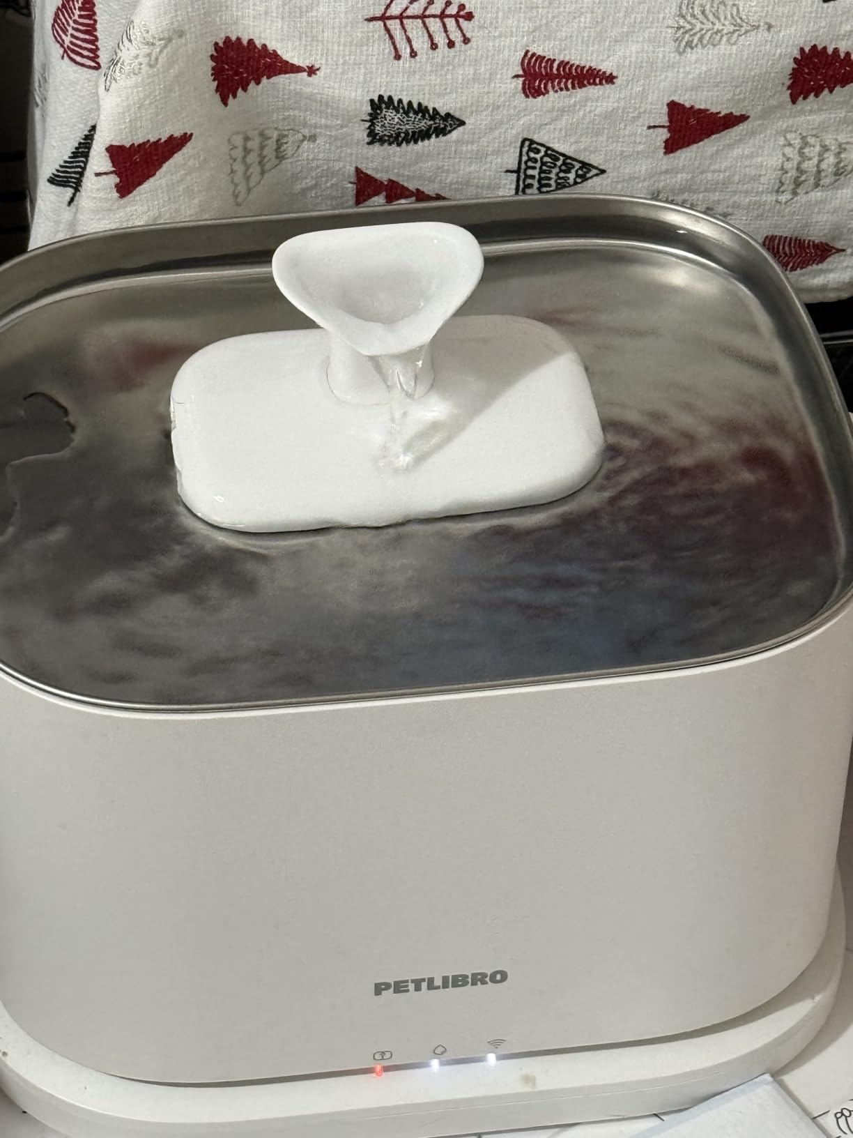 PETLIBRO Cat Water Fountain Stainless Steel Tray, Wireless Pump, 2.5L customer photo 2
