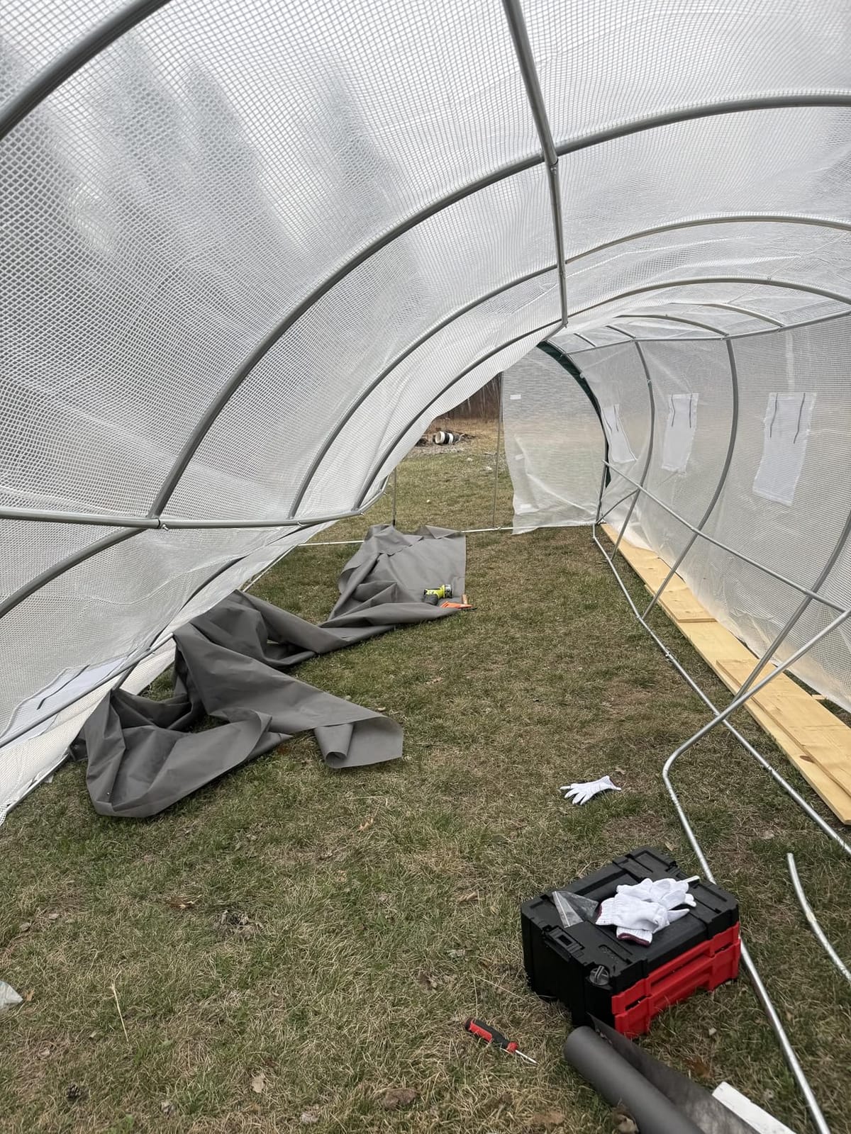 Quictent 25x10x6.6 FT Premium Greenhouse for Outdoors with 2 Door Frames | Reinforced Top Structure & Cover, Large Heavy Duty Walk-in Tunnel Hoop Green House for Garden Backyard Flower Winter, White customer photo 1