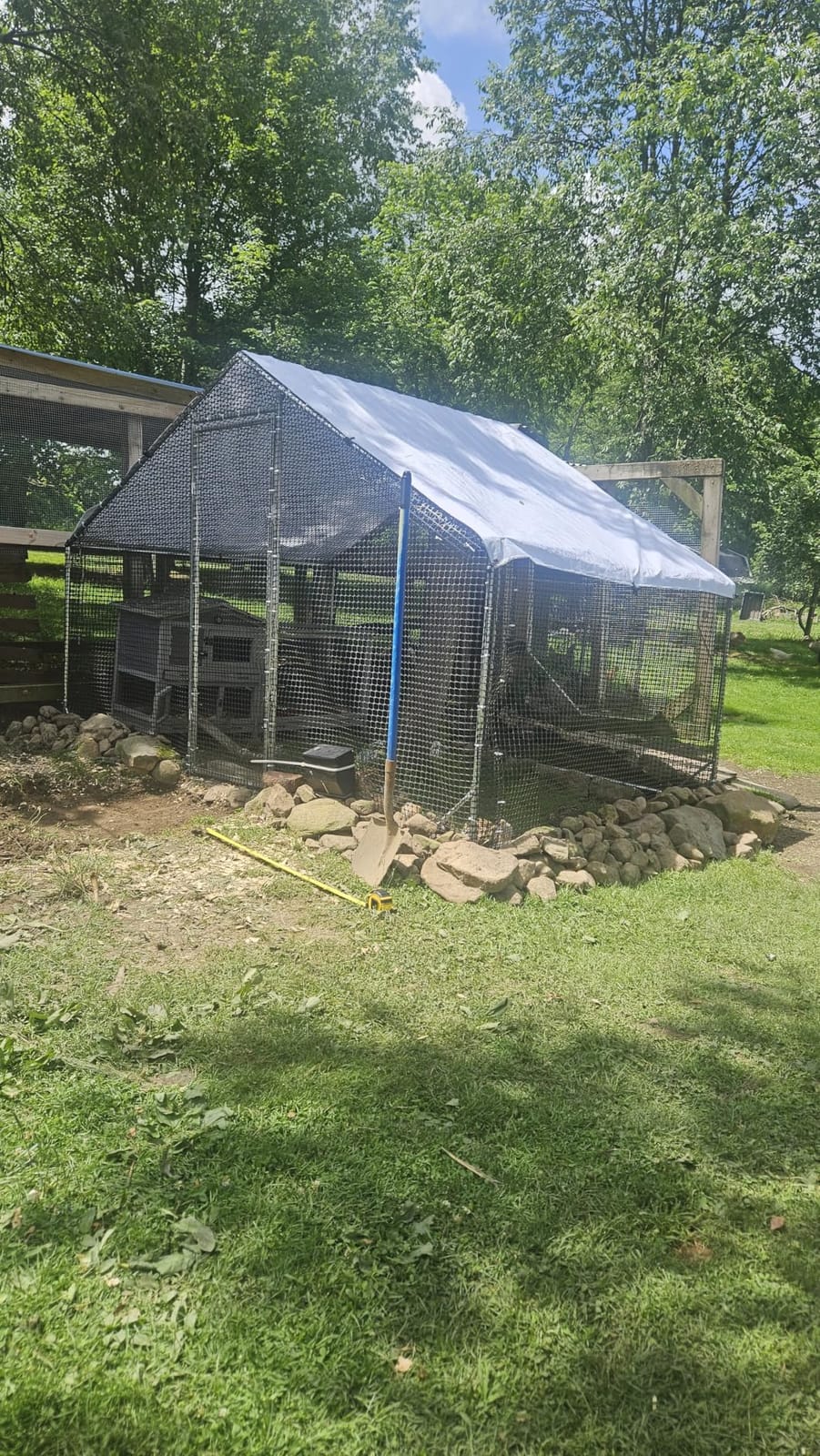 Large Walk-in Chicken Coop with Chicken Run, Galvanized Poultry Enclosure with Waterproof Anti-UV Cover and Security Lock, Ideal for Rabbit, Duck, Backyard and Farm Yard, 9.8'x 6.6'x 6.6' customer photo 2