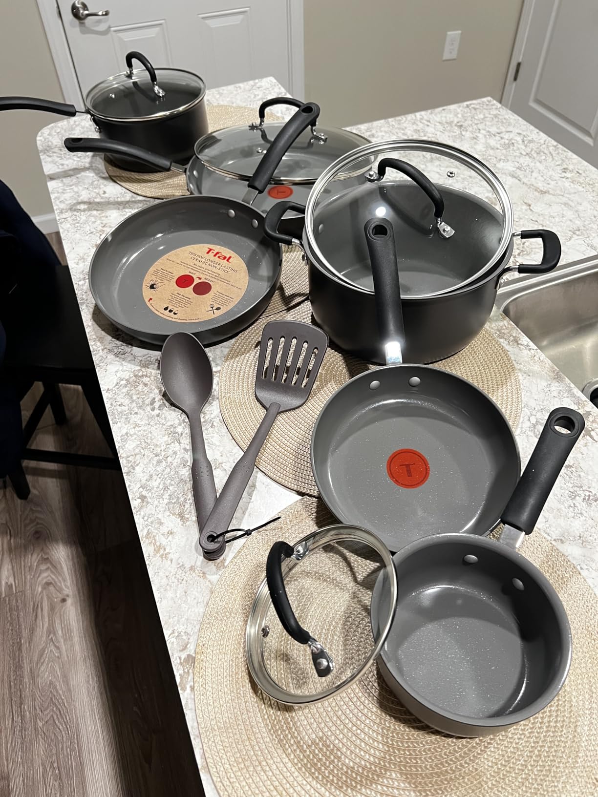T-Fal Ultimate Hard Anodized Ceramic Nonstick Cookware Set, 8-Piece, Pots and Pans customer photo 2