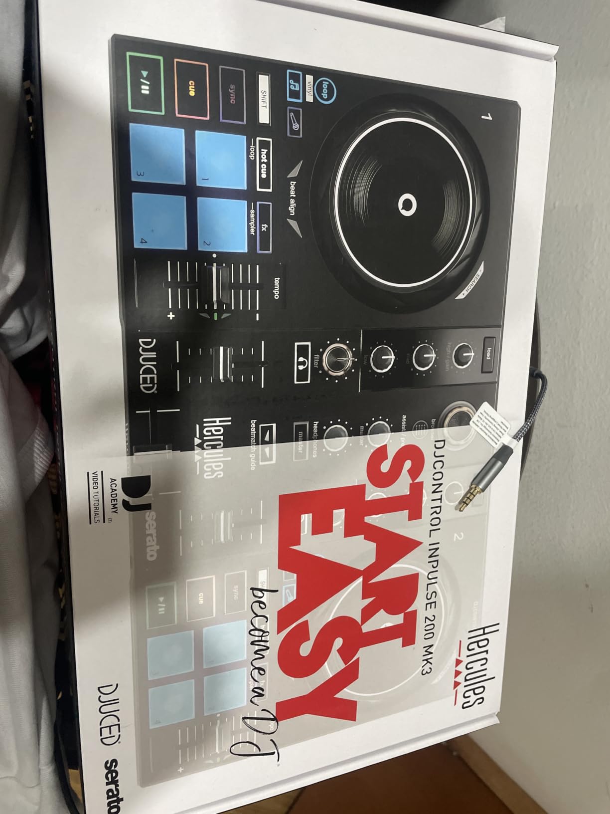 Hercules DJControl Inpulse 200 MK3 - Ideal DJ Controller with Serato Lite | Beatmatch light guides, dedicated Stems controls, 8 performance pads, touch jog wheels & DJUCED/Serato DJ Lite customer photo 2