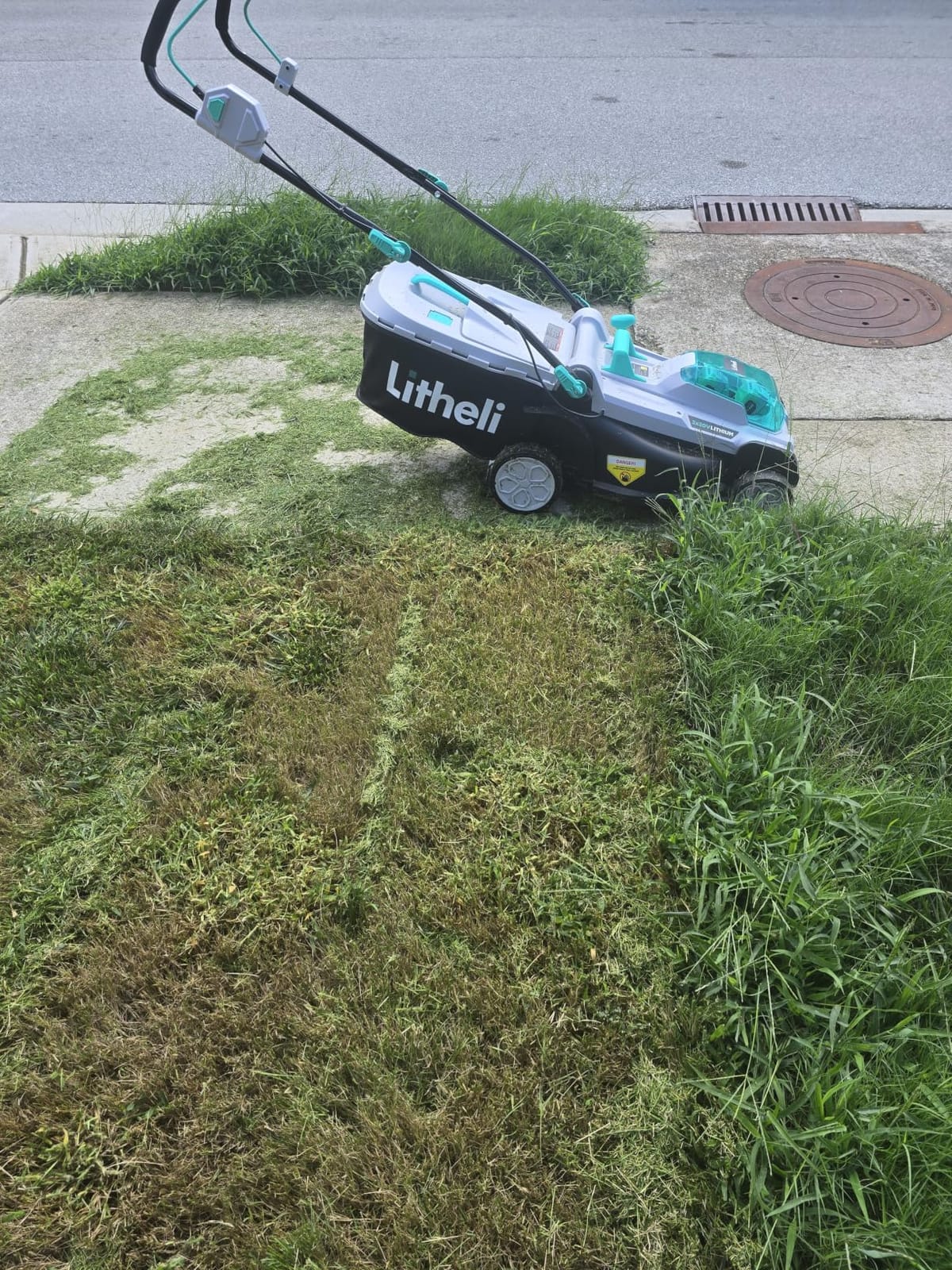 Litheli 18-inch 40V Brushless Lawn Mower for Garden Yards, Lightweight Cordless Lawn Mower Battery Powered with 6-Position Height Adjustment, 2x5.0Ah Battery Included customer photo 1