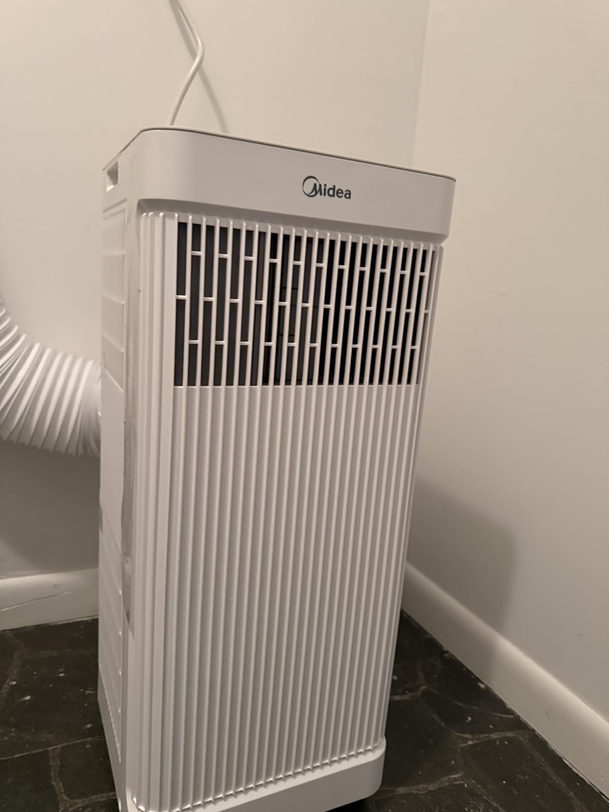 Midea 9,000 BTU ASHRAE Portable Air Conditioner, Cools up to 250 Sq. Ft. | 6,000 BTU SACC Portable AC, Smart APP & Remote Control, with Dehumidifier & Fan mode, Window Kit, Easy-to-use and Install customer photo 2